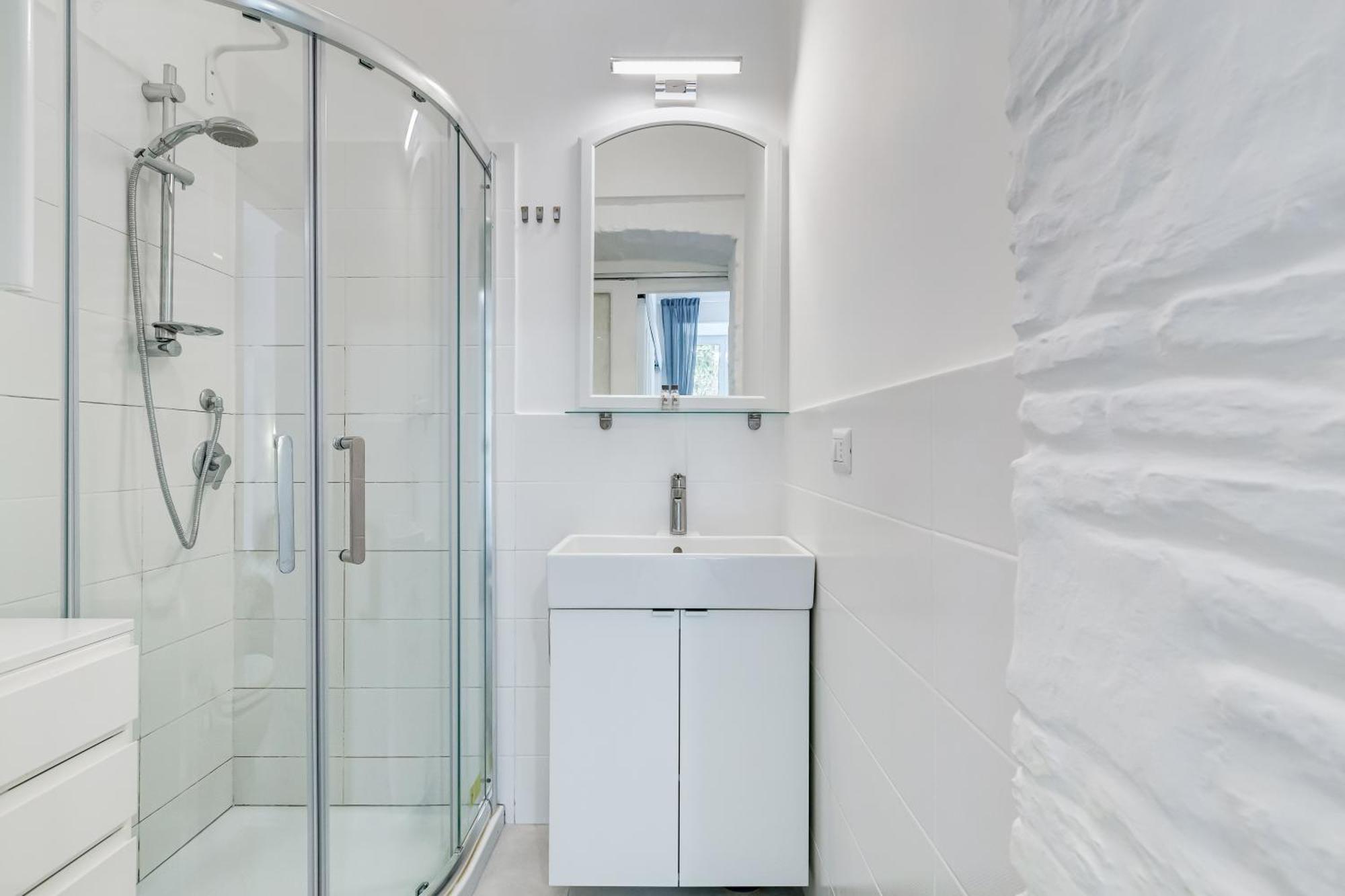 Apartment Bdc Alpha & Omega In Monti District With 2bath Rome