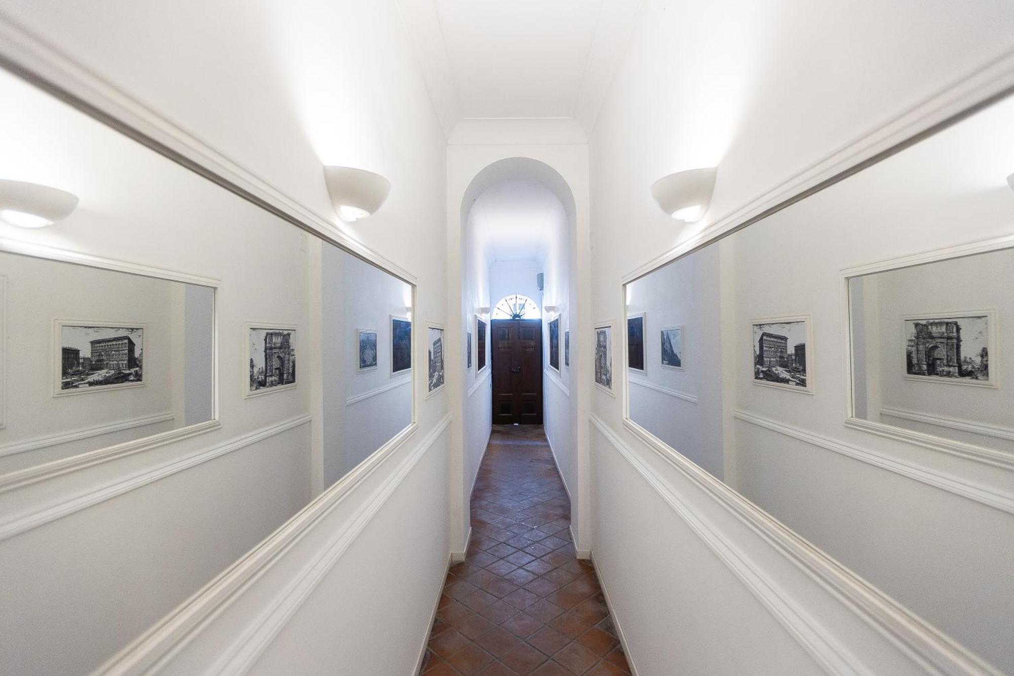 Amazing Elegant Jewish Ghetto *