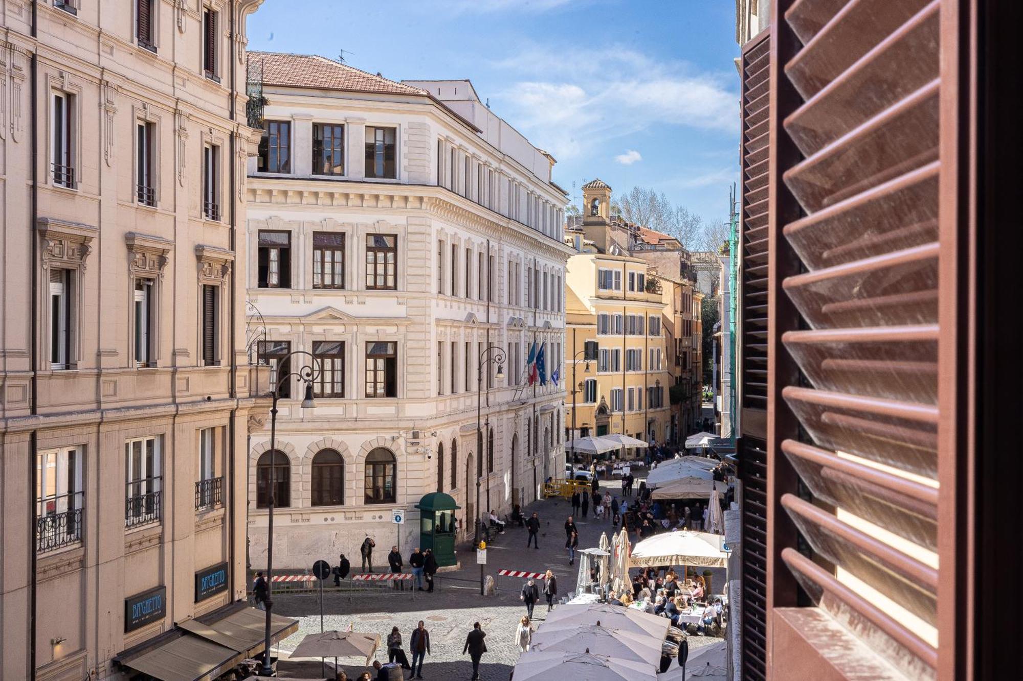 Amazing Elegant Jewish Ghetto Roma