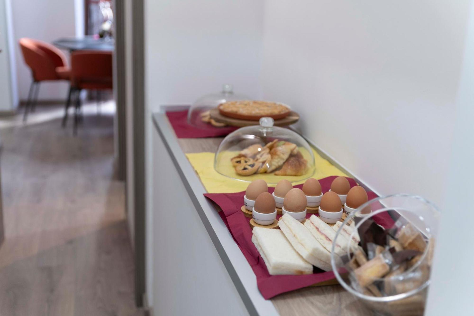 Cola Bed & Breakfast Rome