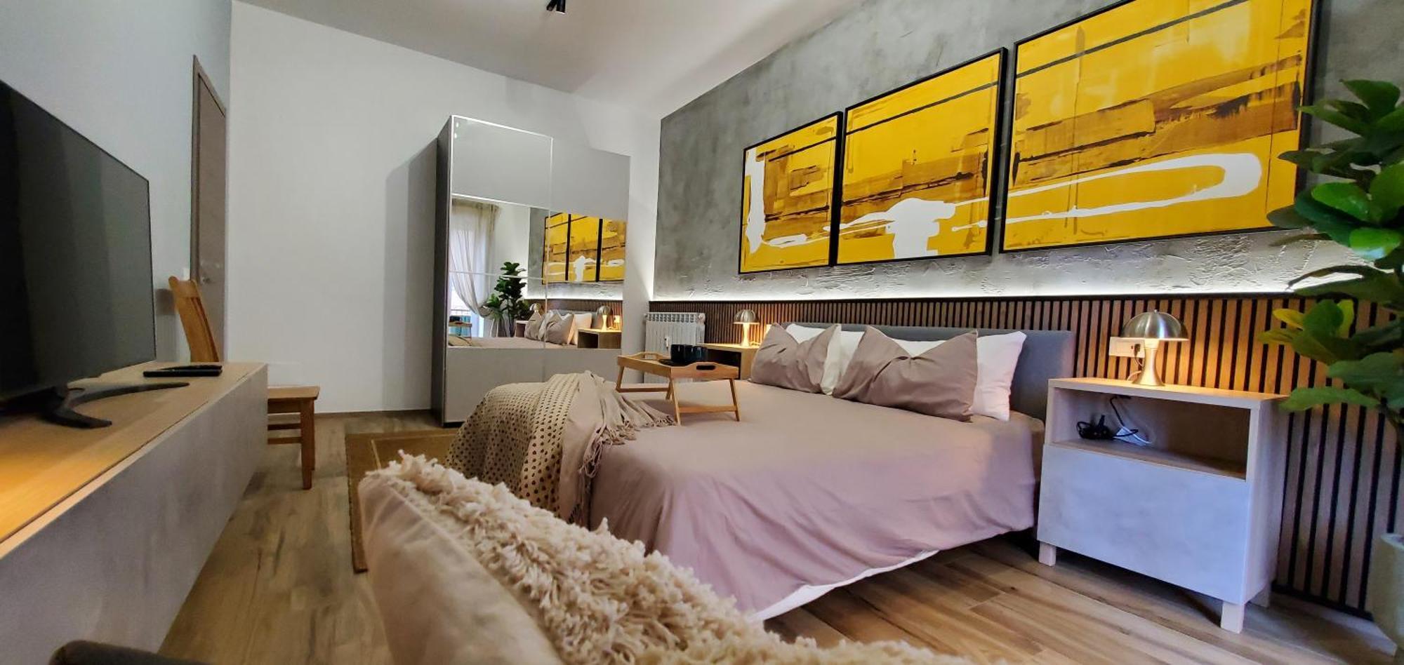 Spqr Luxury Appartments *