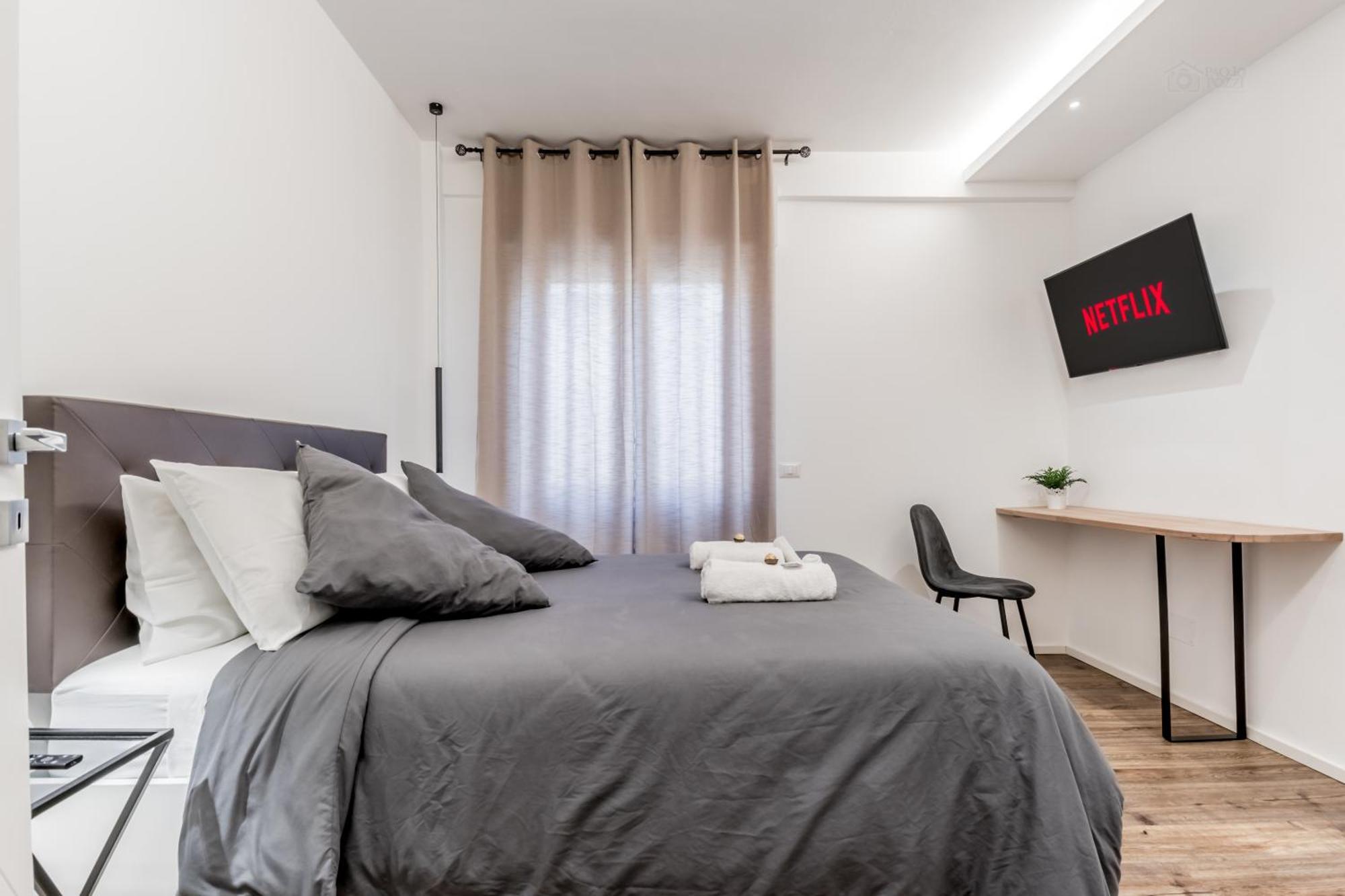 Loungefloor Metro A Netflix & Wi-fi Rome