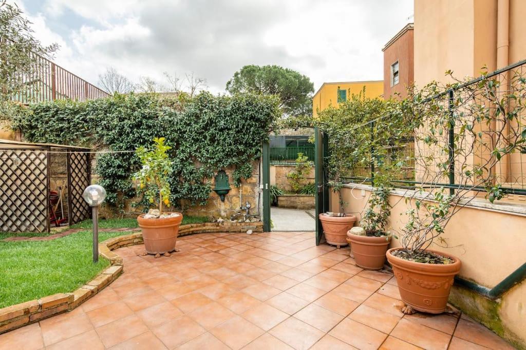 Con Giardino Privato Apartment *
