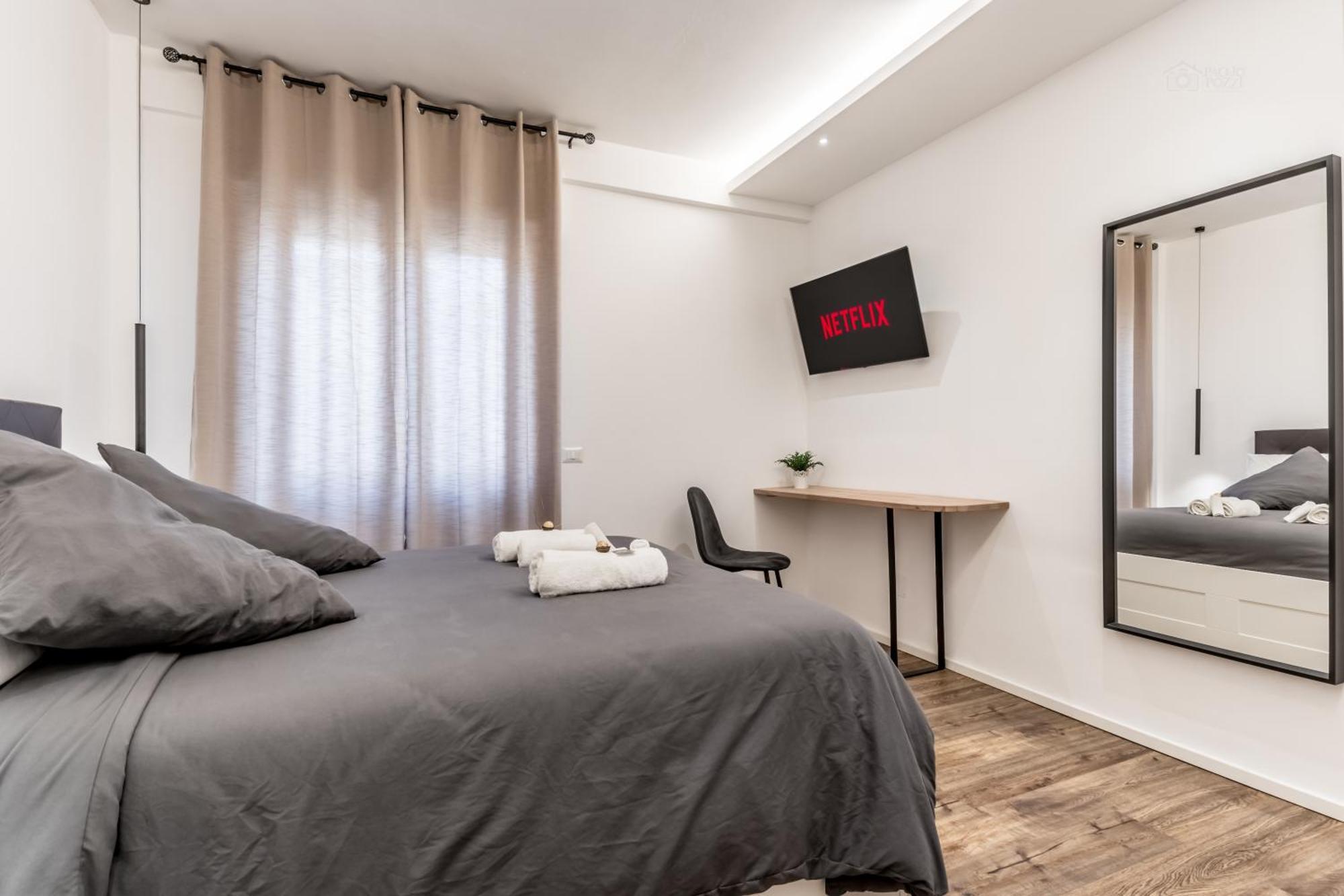 Loungefloor Metro A Netflix & Wi-fi Apartment