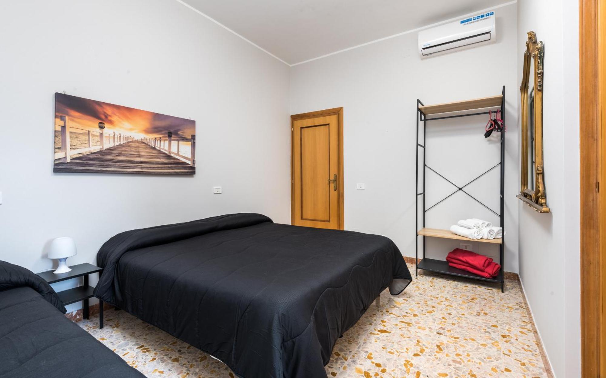 Travelershome Ciampino&Morena Guesthouse Guest house *