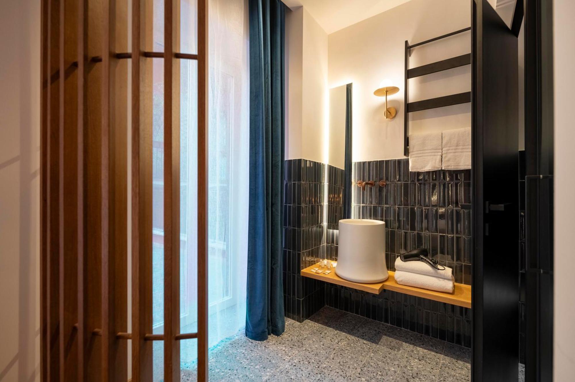 Grand Master - Symphony Guest house Rome