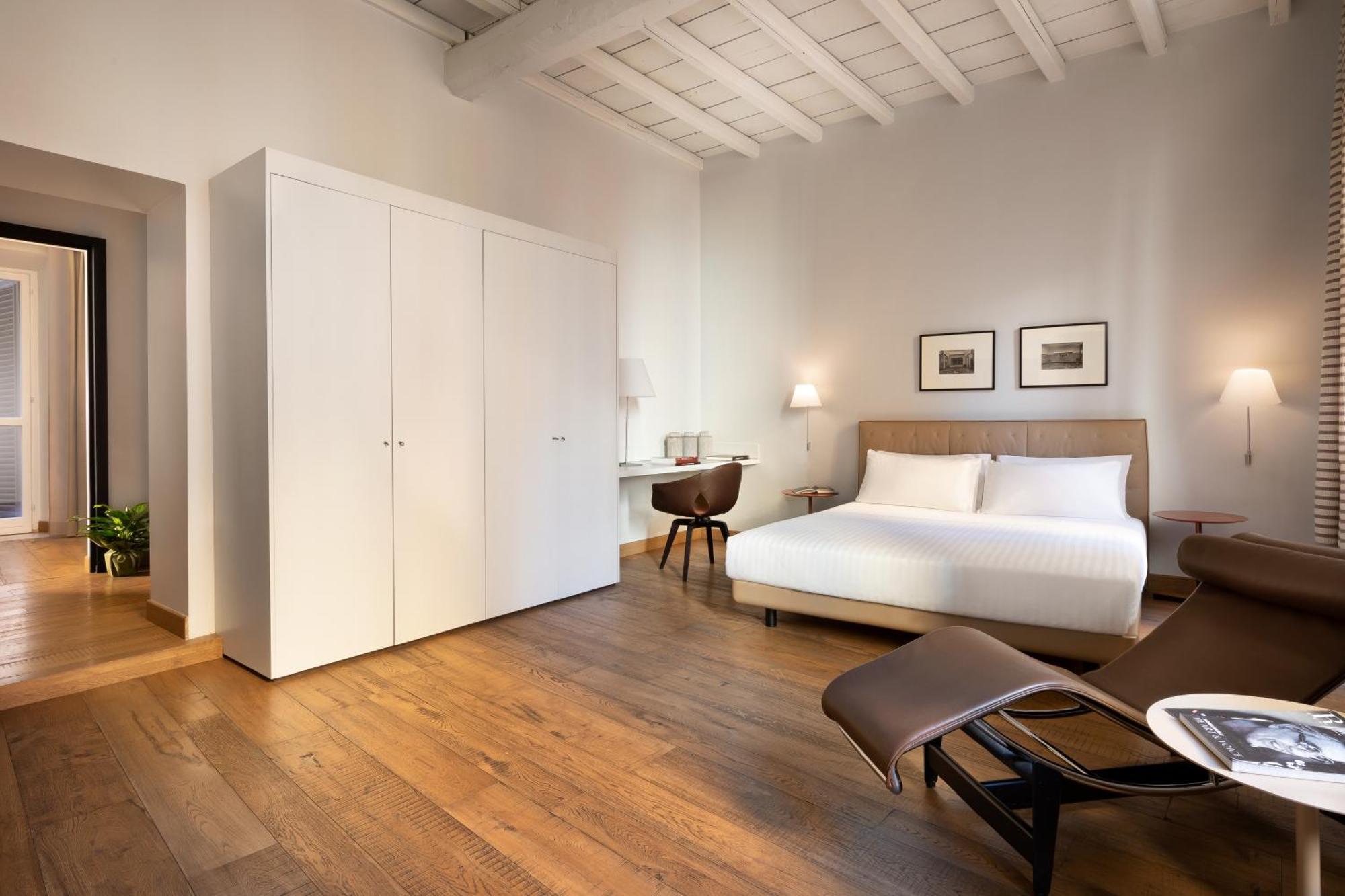 Palazzo Scanderbeg Aparthotel
