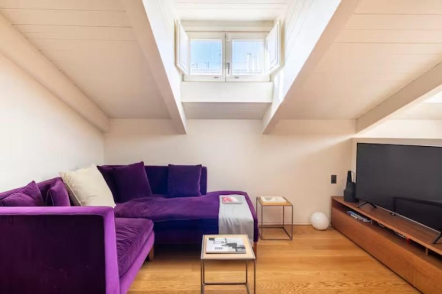 Luxury Mansard Borghese Apartment Rome