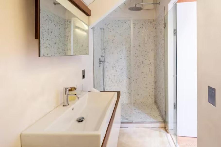 Luxury Mansard Borghese * Rome
