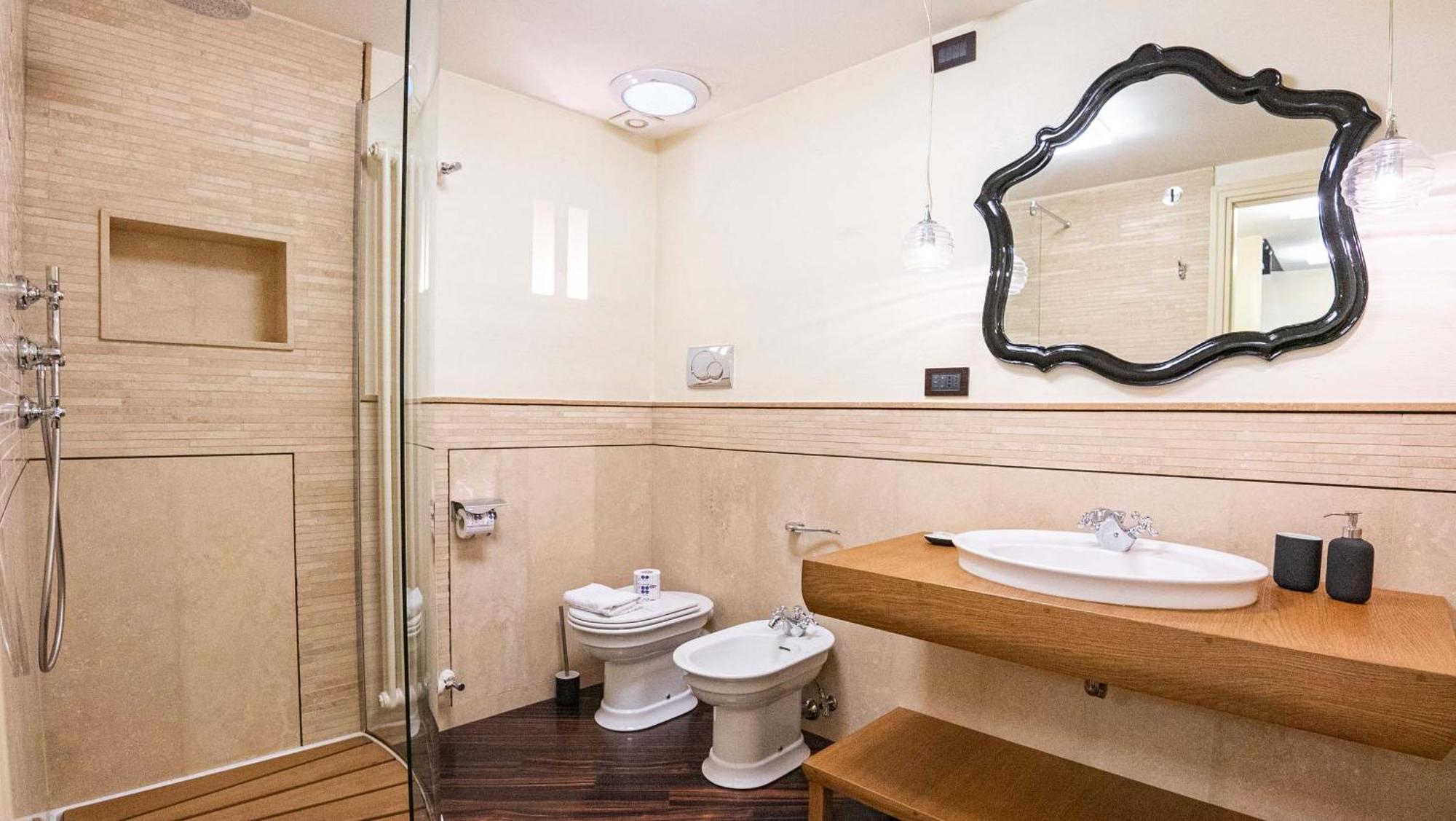 Piazza Venezia Charming With View Apartment