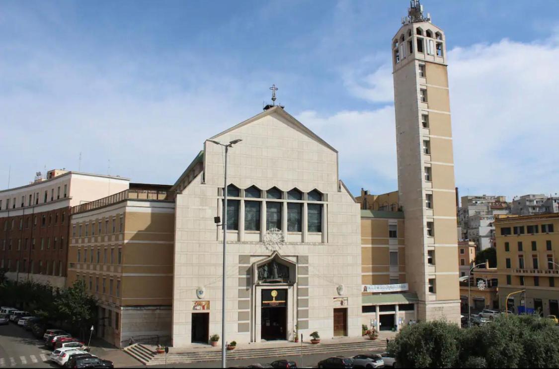 5 Stelle In Piazza Asti - Re Di - *