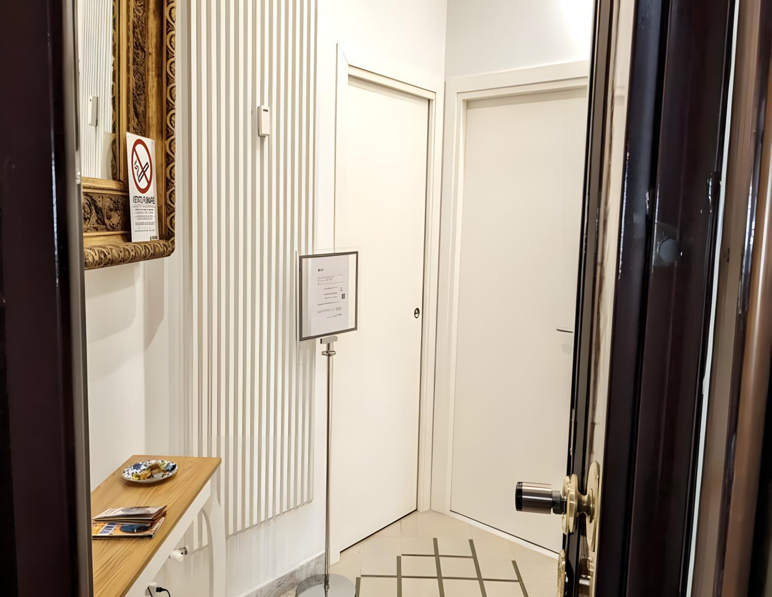 Casa Remo - 2 Tram Stops From Old Town Apartment Rome