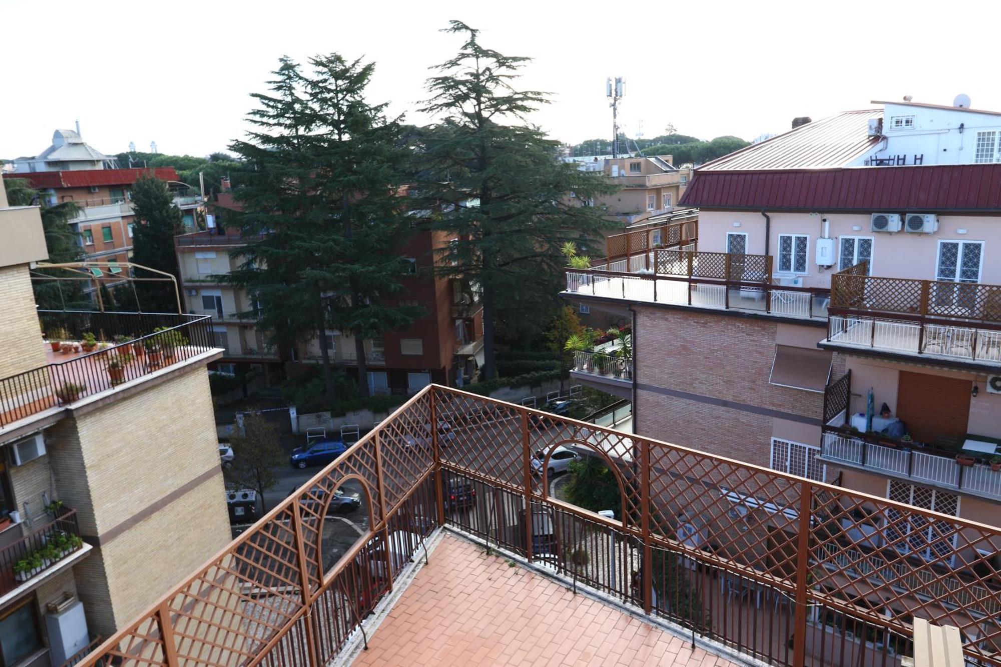 Apartment Angela Attico A Pochi Minuti Dal Gemelli E Stazione Fl3 Direzione San Pietro - Centro *