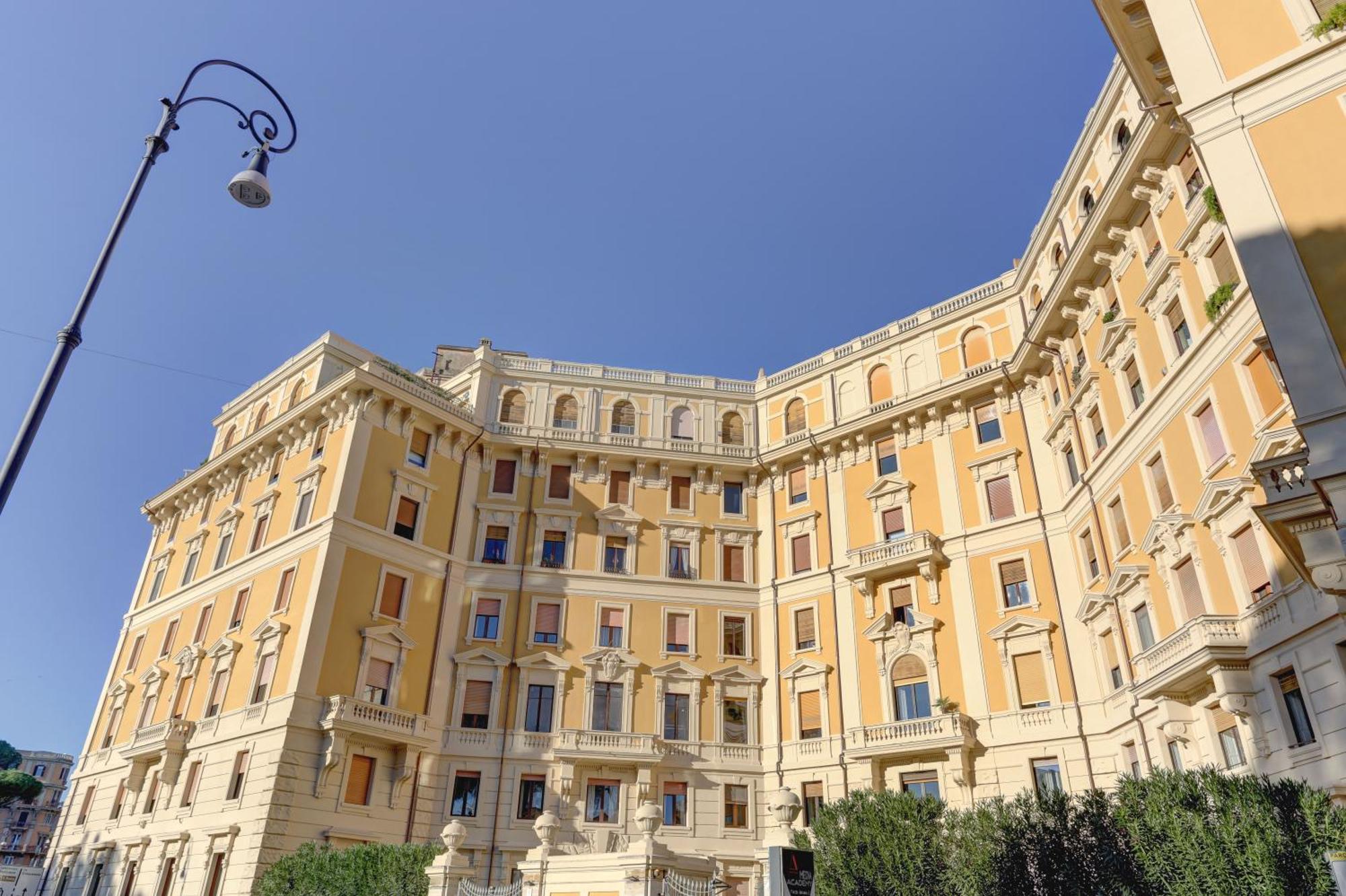 And St. Angelo 5 * Roma