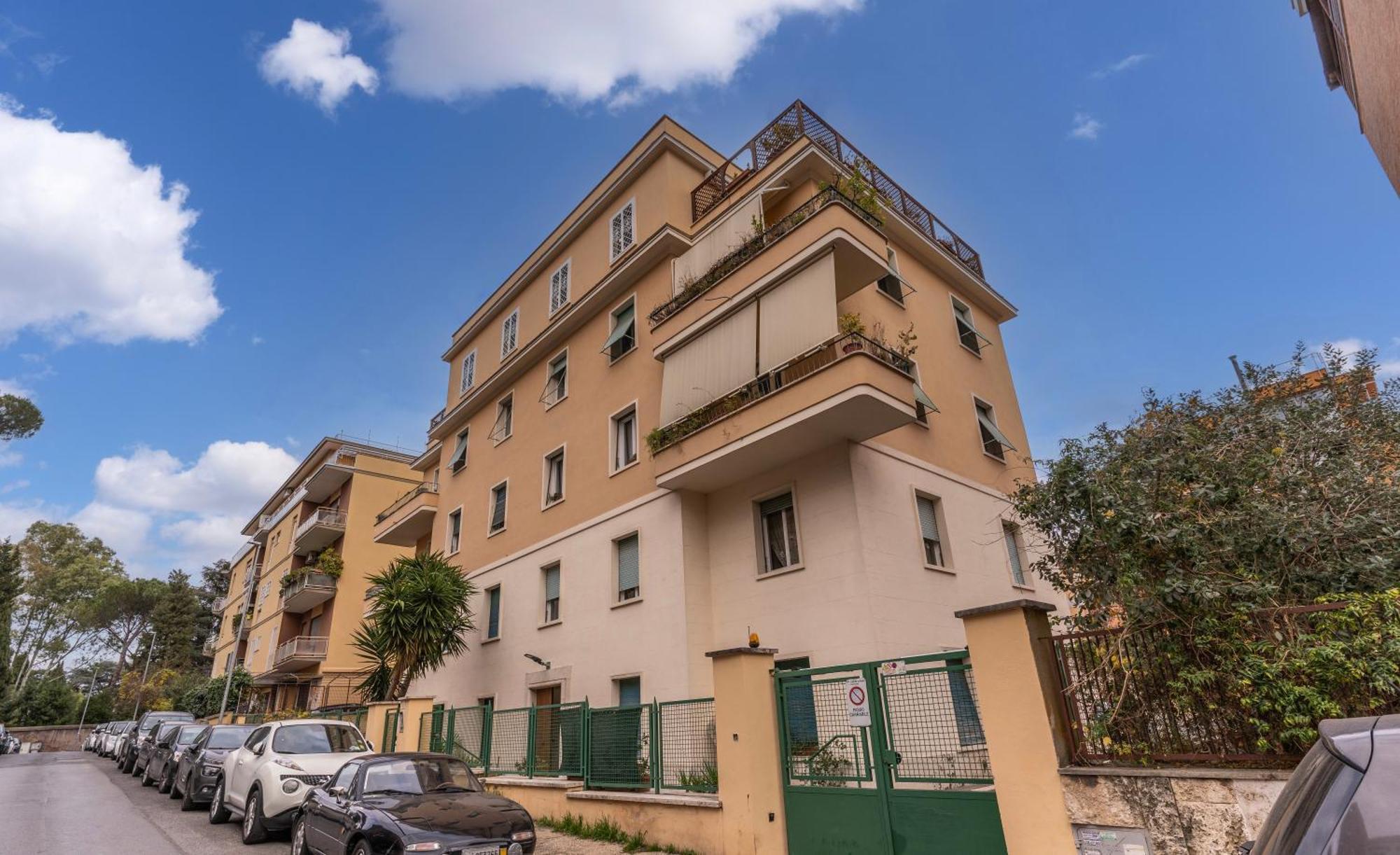 Apartment Pmt
