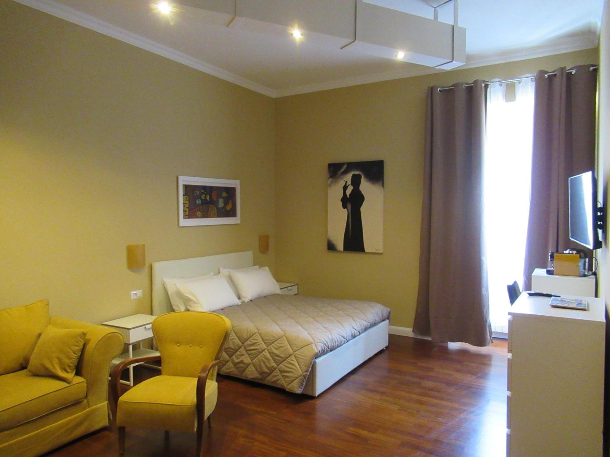 Imperial Forum Relais *