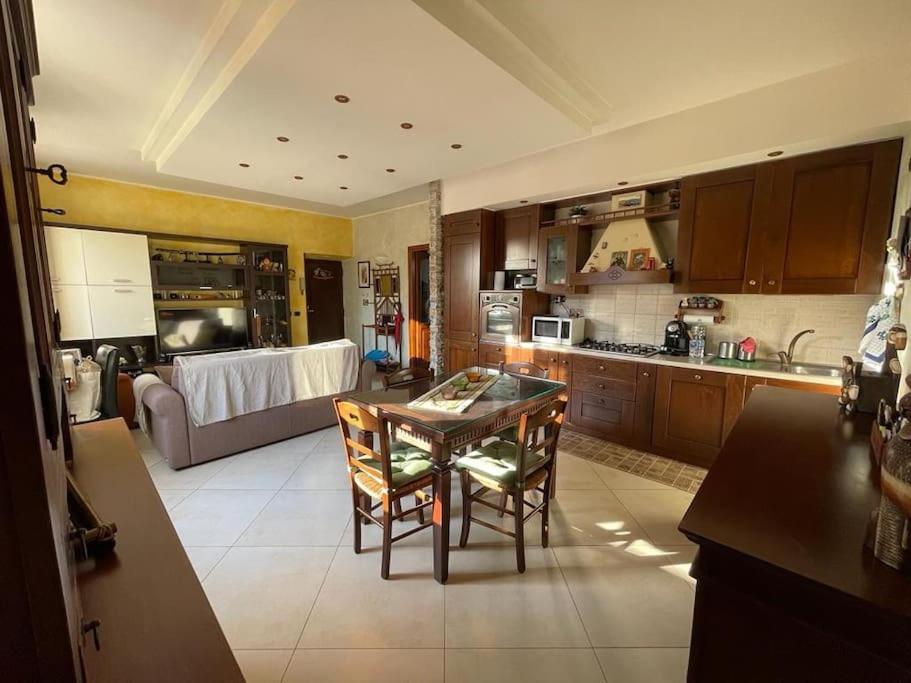 Battistini 66 Apartment, Near Vatican Apartment
