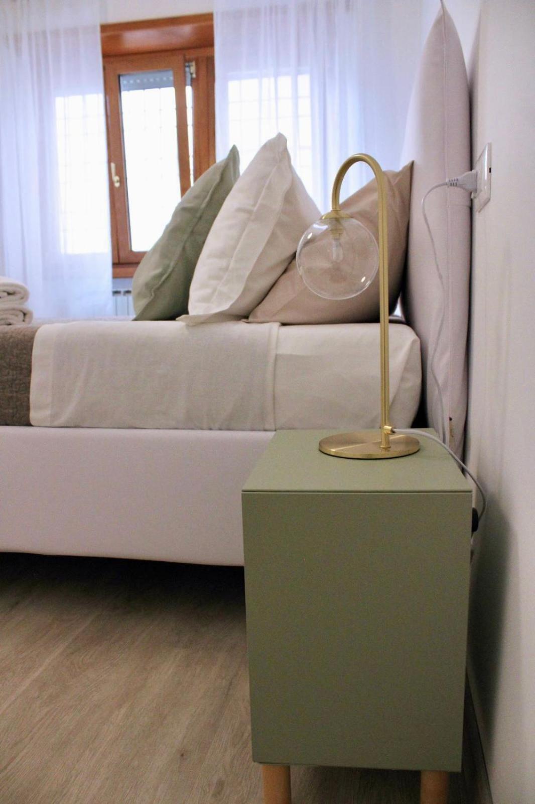 Cozy Close To The Center Appartamento