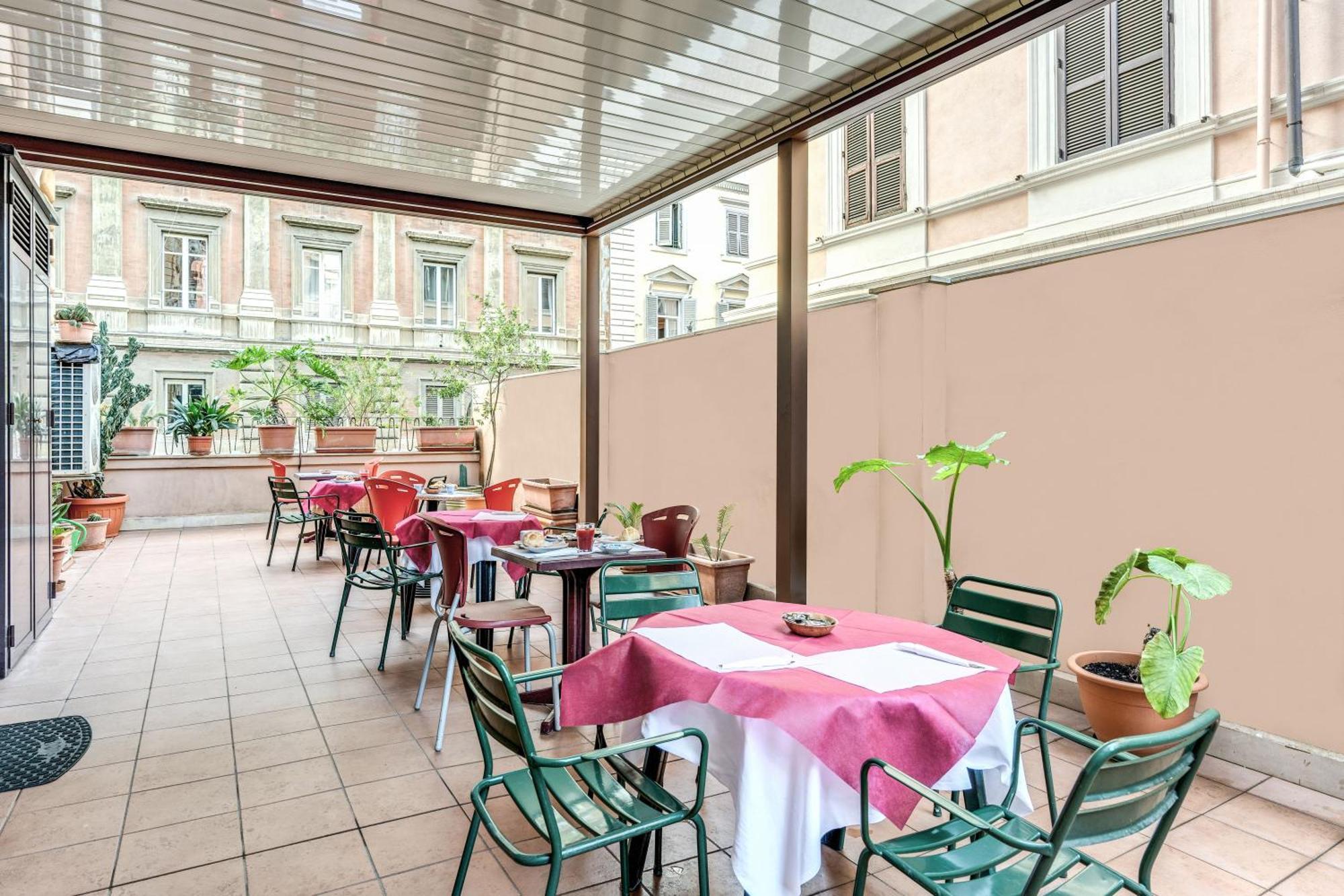 Hotel Milo 3*