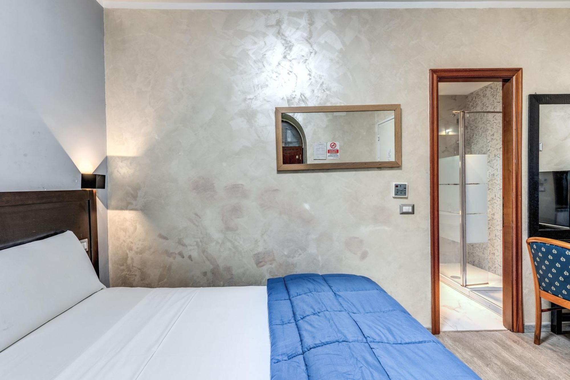 Family House Hotel *