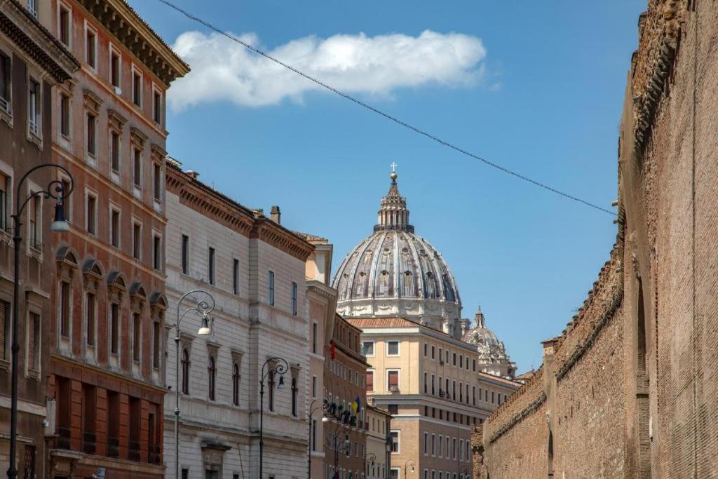 Apartment Leonard Vatican House Rome