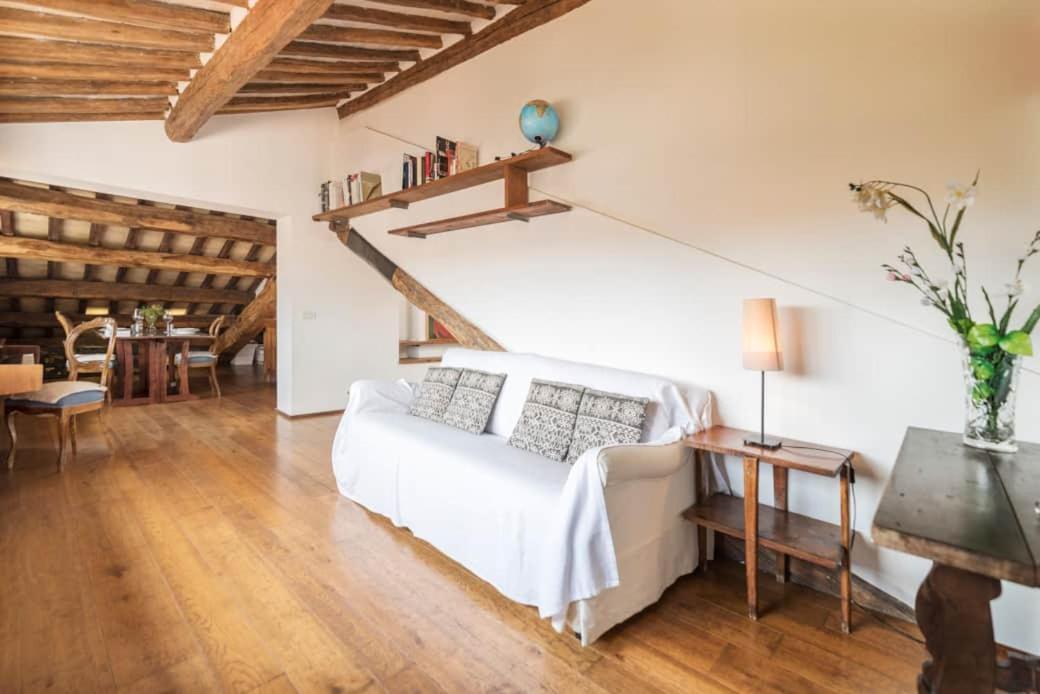 Pantheon Charming Penthouse Appartamento *