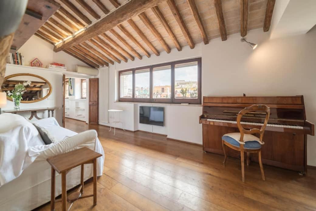 Pantheon Charming Penthouse * Roma