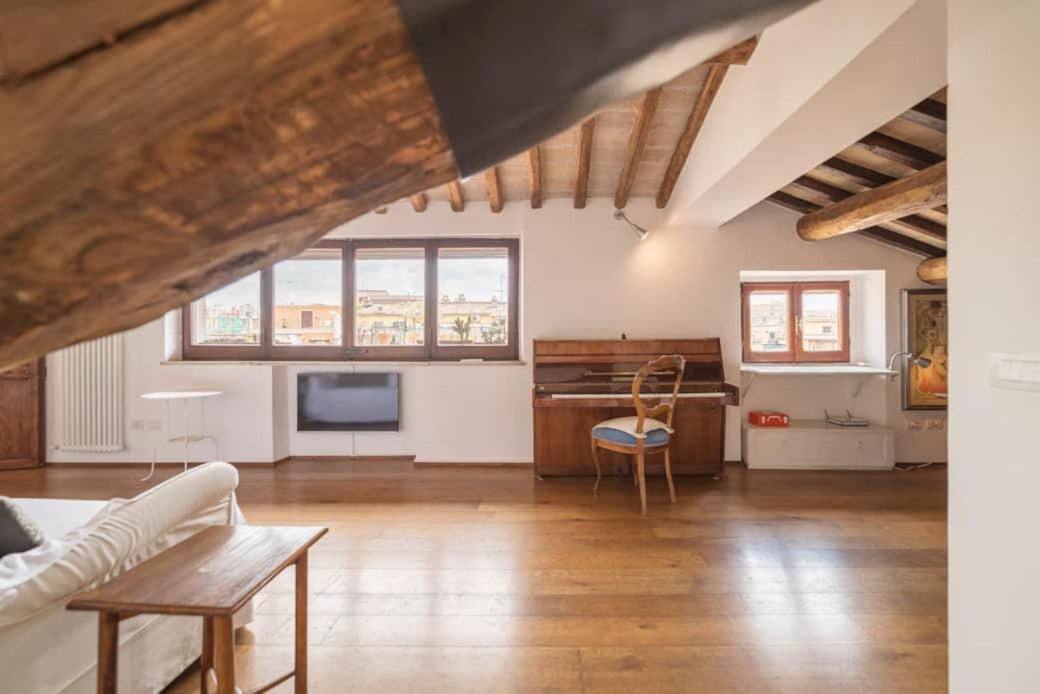 Pantheon Charming Penthouse Appartamento Roma