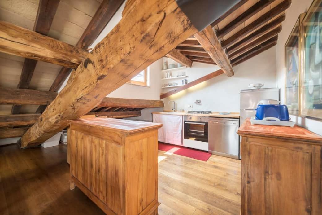 Pantheon Charming Penthouse Appartamento