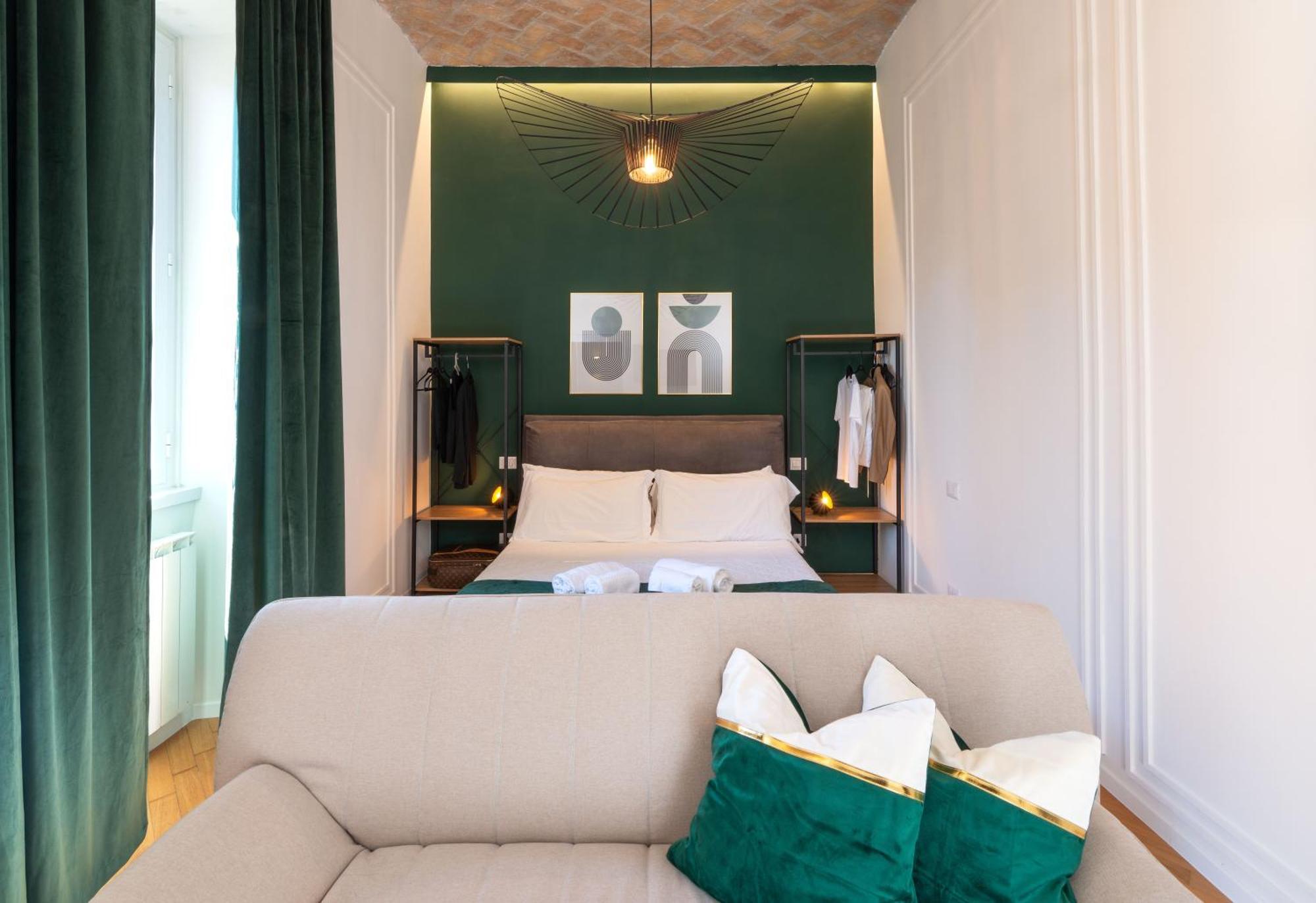 Colosseo Flats And Penthouse Apartment *