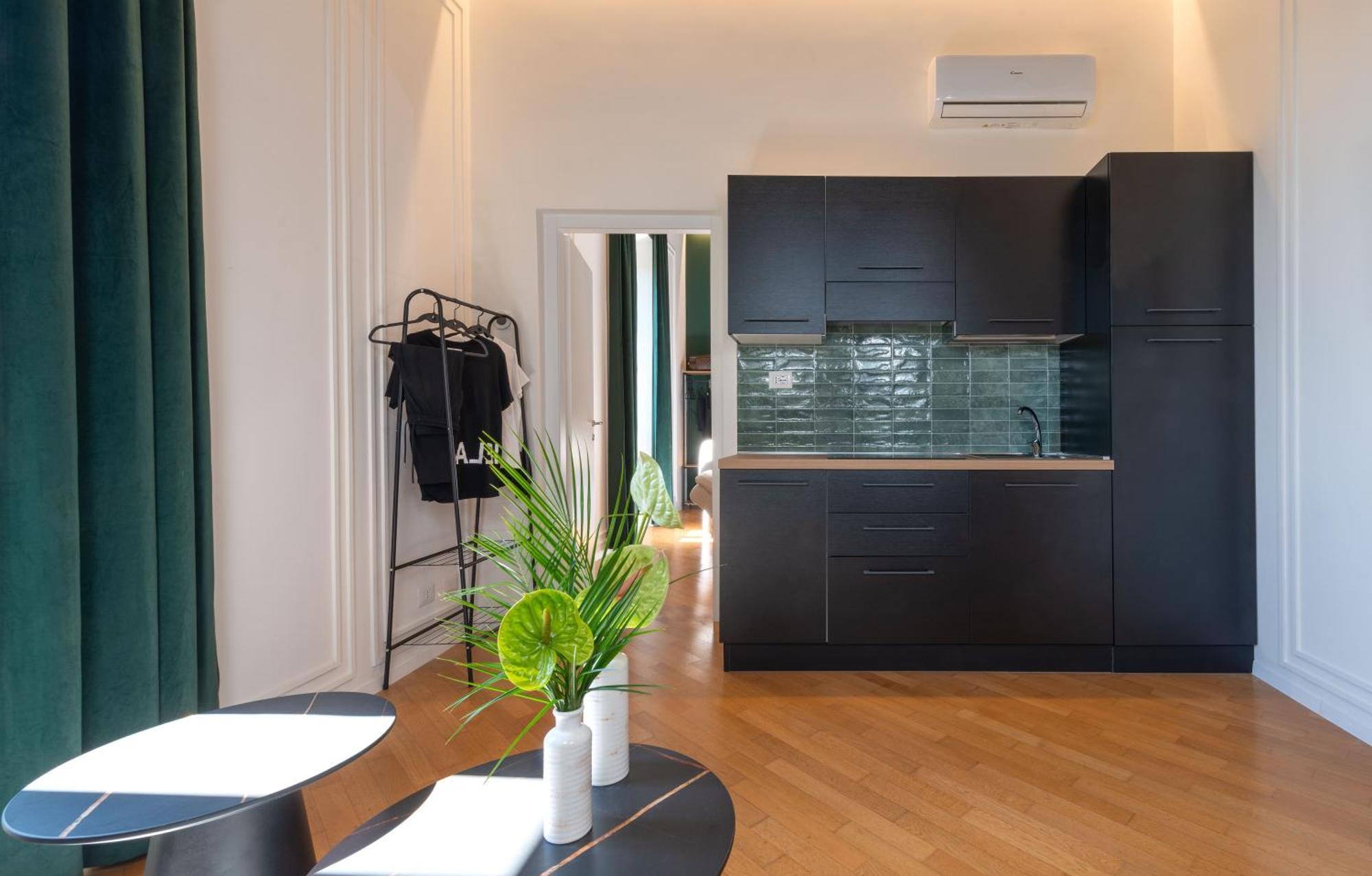 Colosseo Flats And Penthouse Apartment *