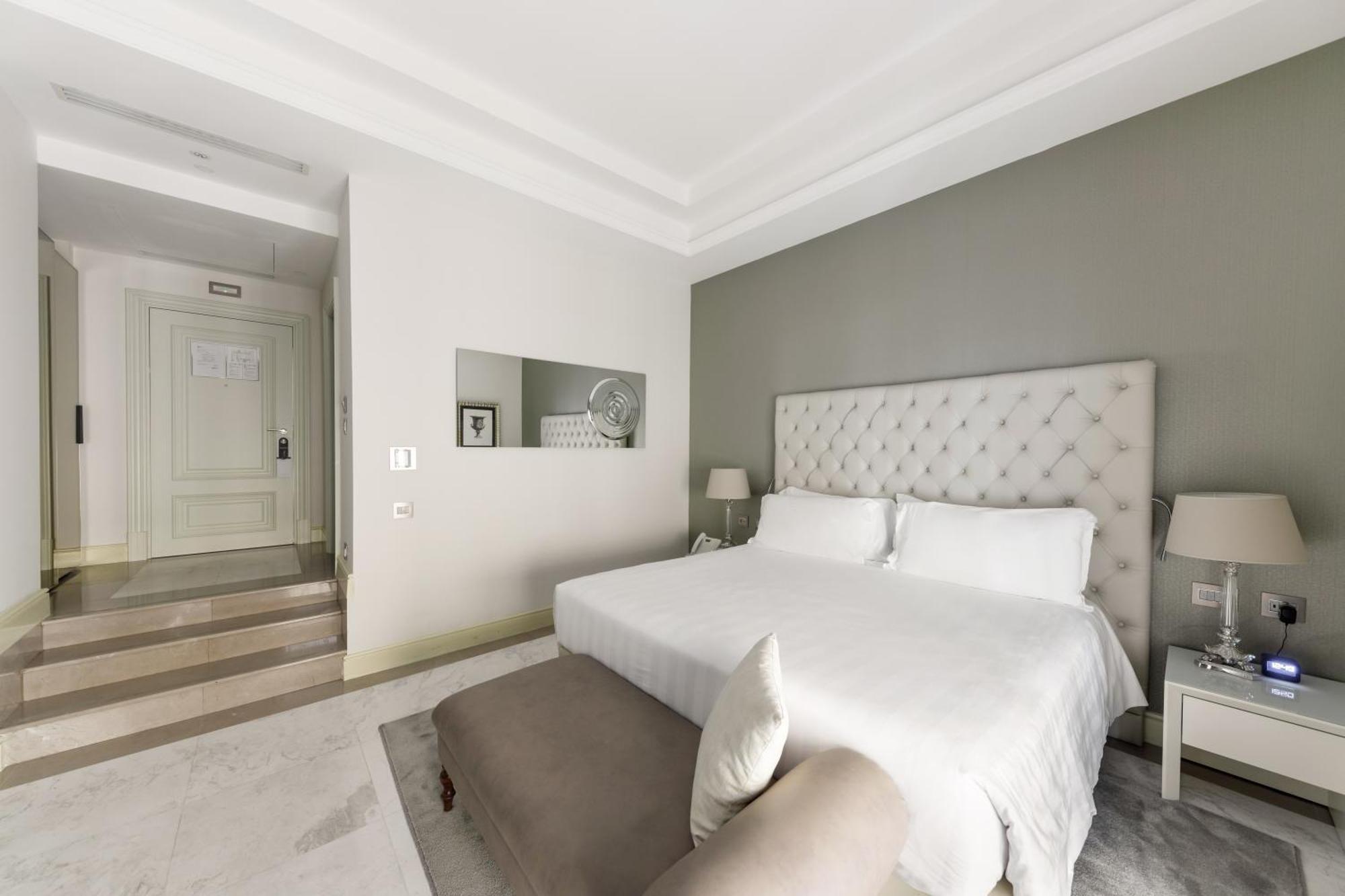 Aleph Hotel, Curio Collection By Hilton 5*