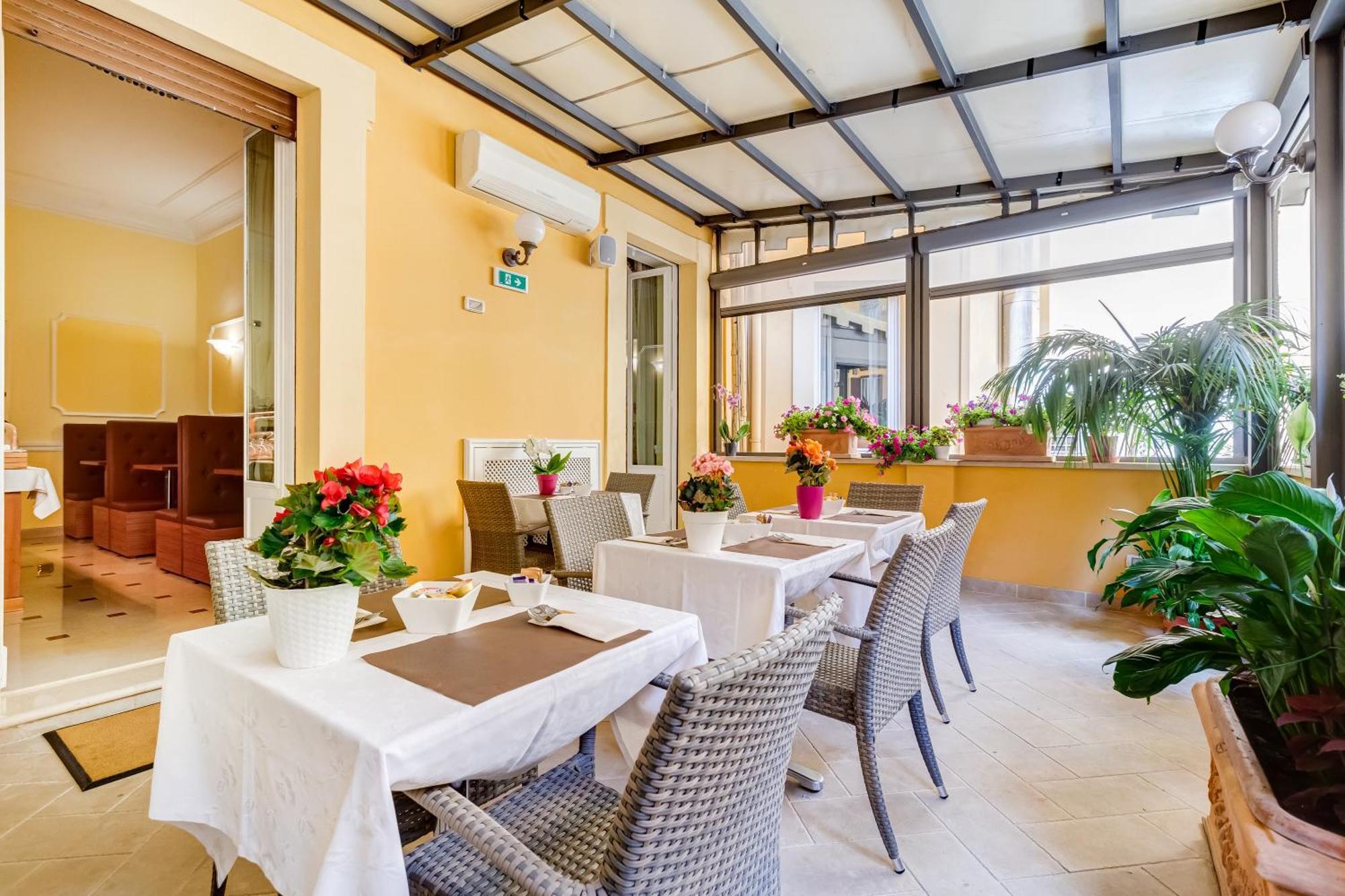 Hotel Cellini Hotel 3*