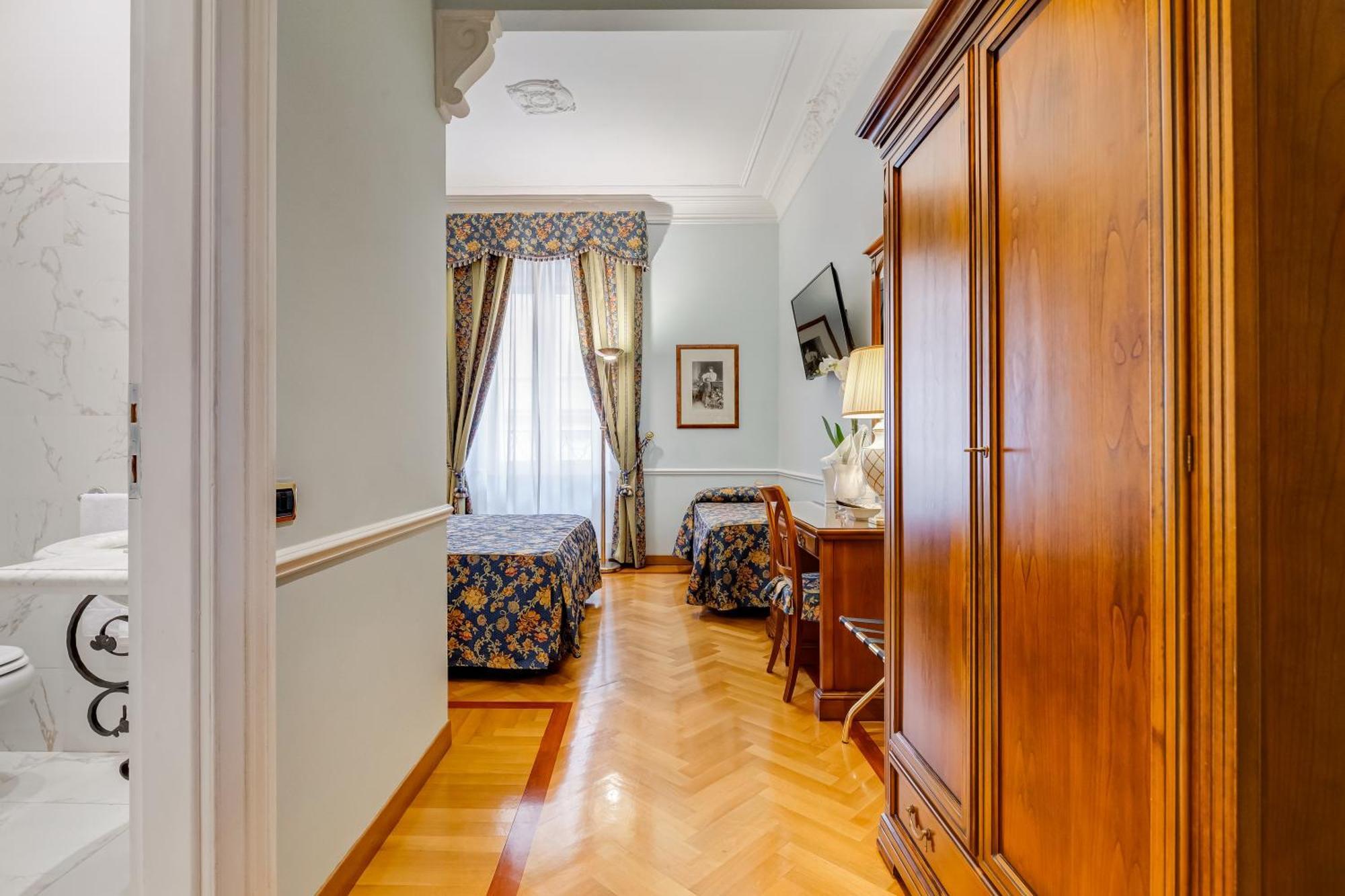 Hotel Cellini 3* Rome