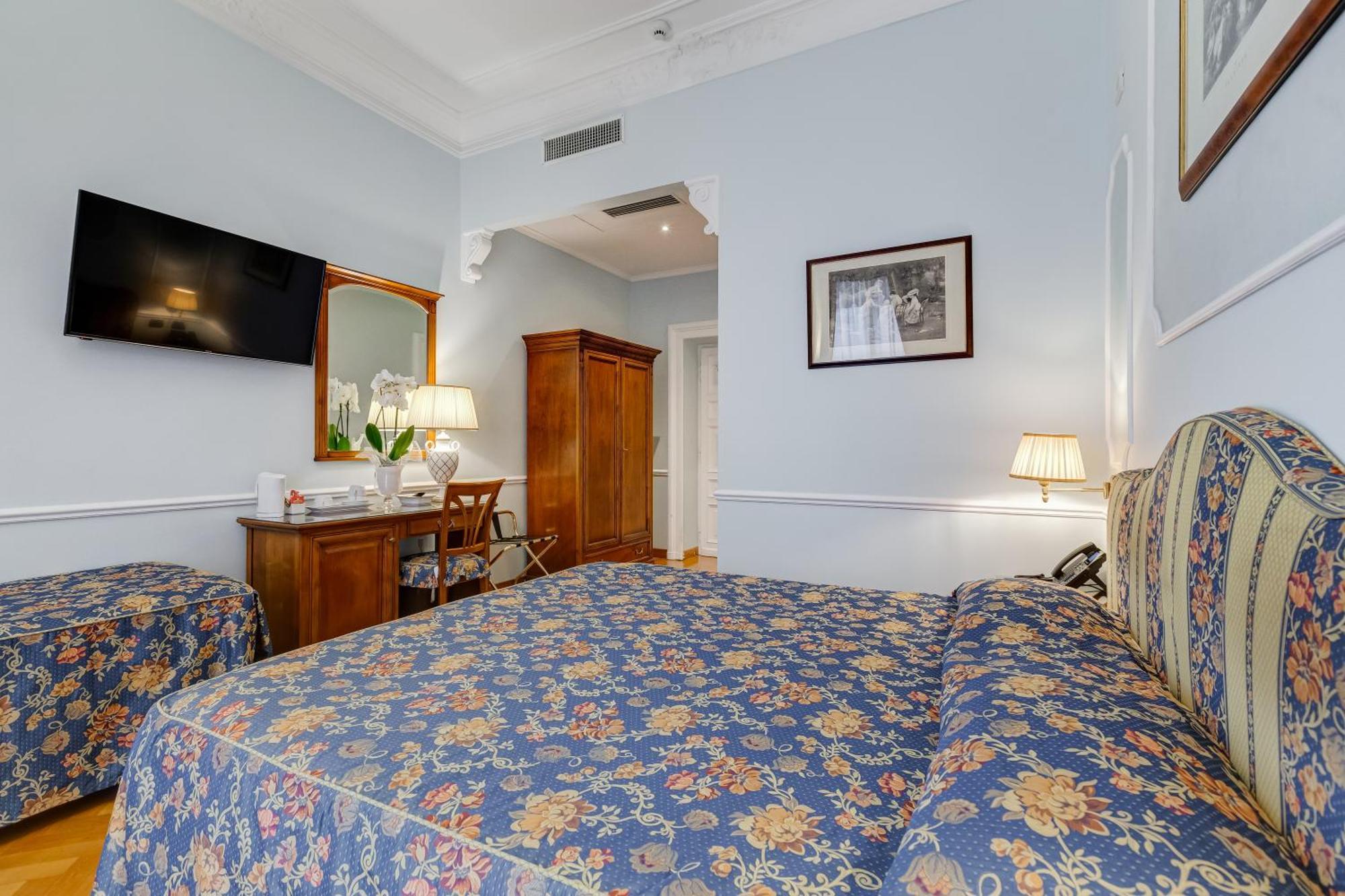 Hotel Cellini 3*