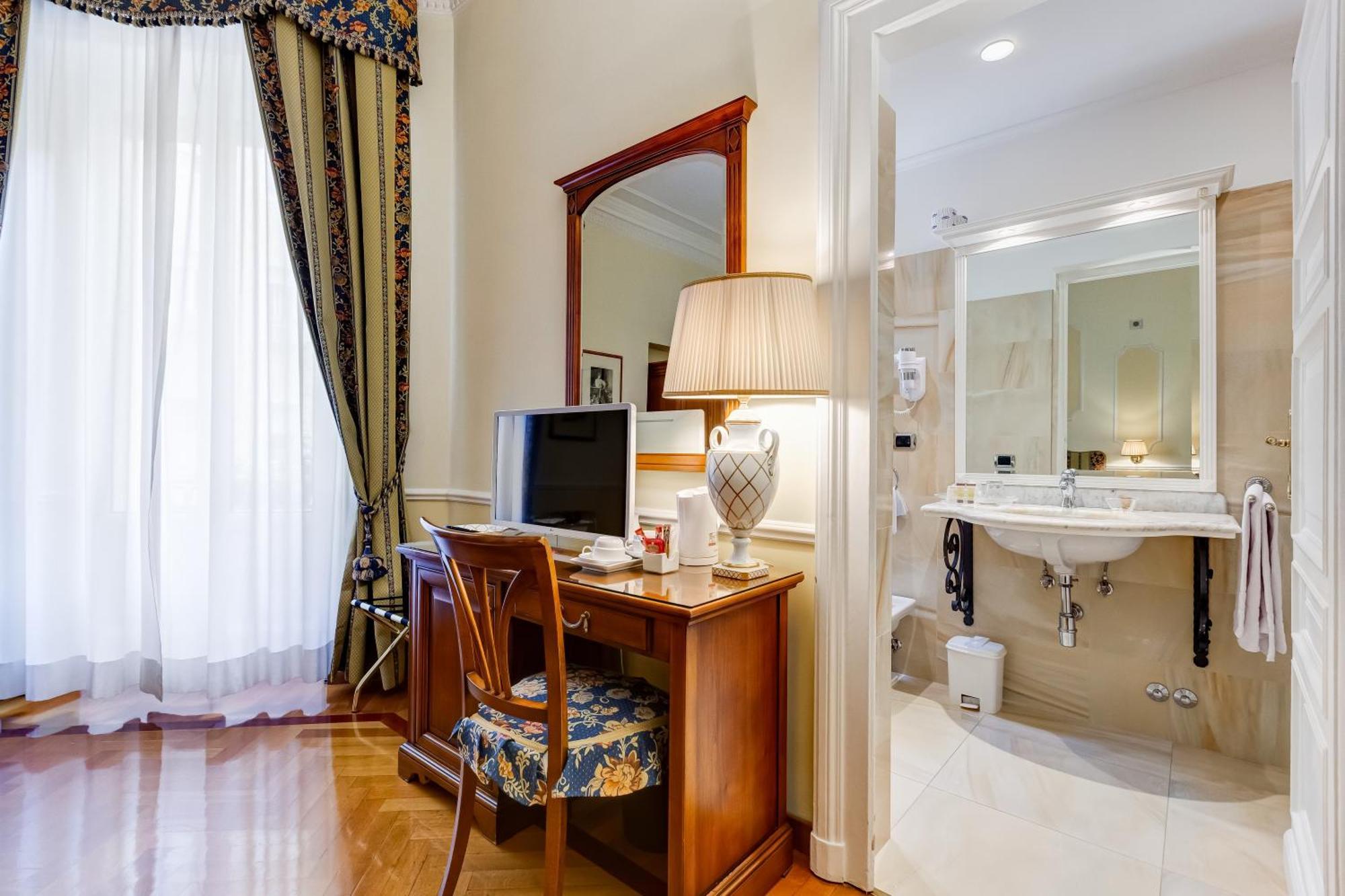 Hotel Cellini 3* Rome