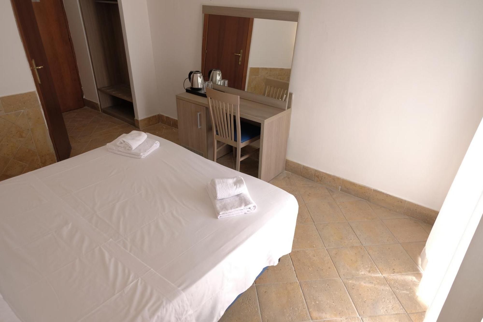 Alex Square 3*