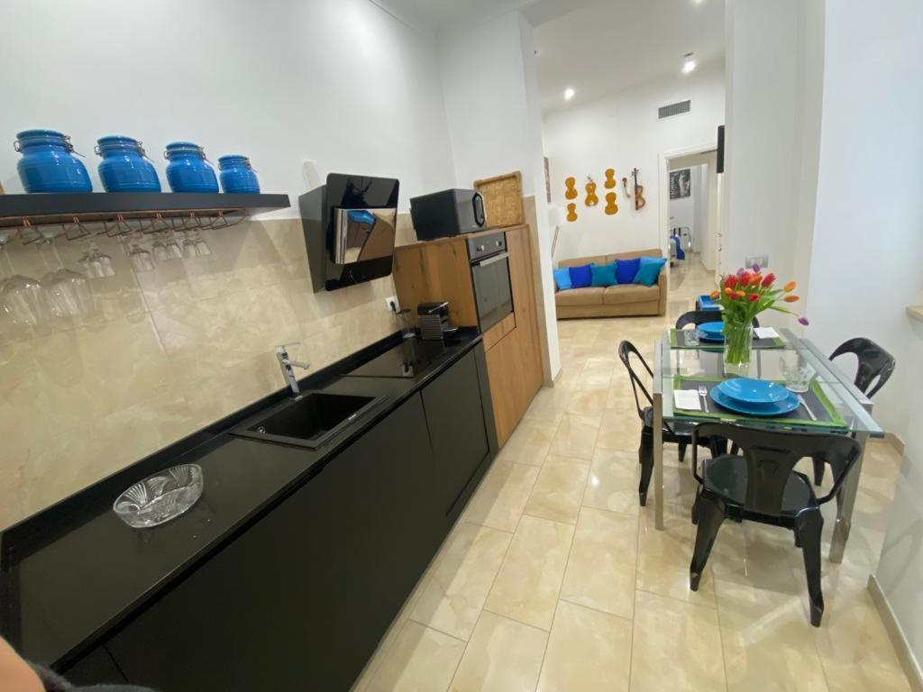 Apartment Stradivari Rome