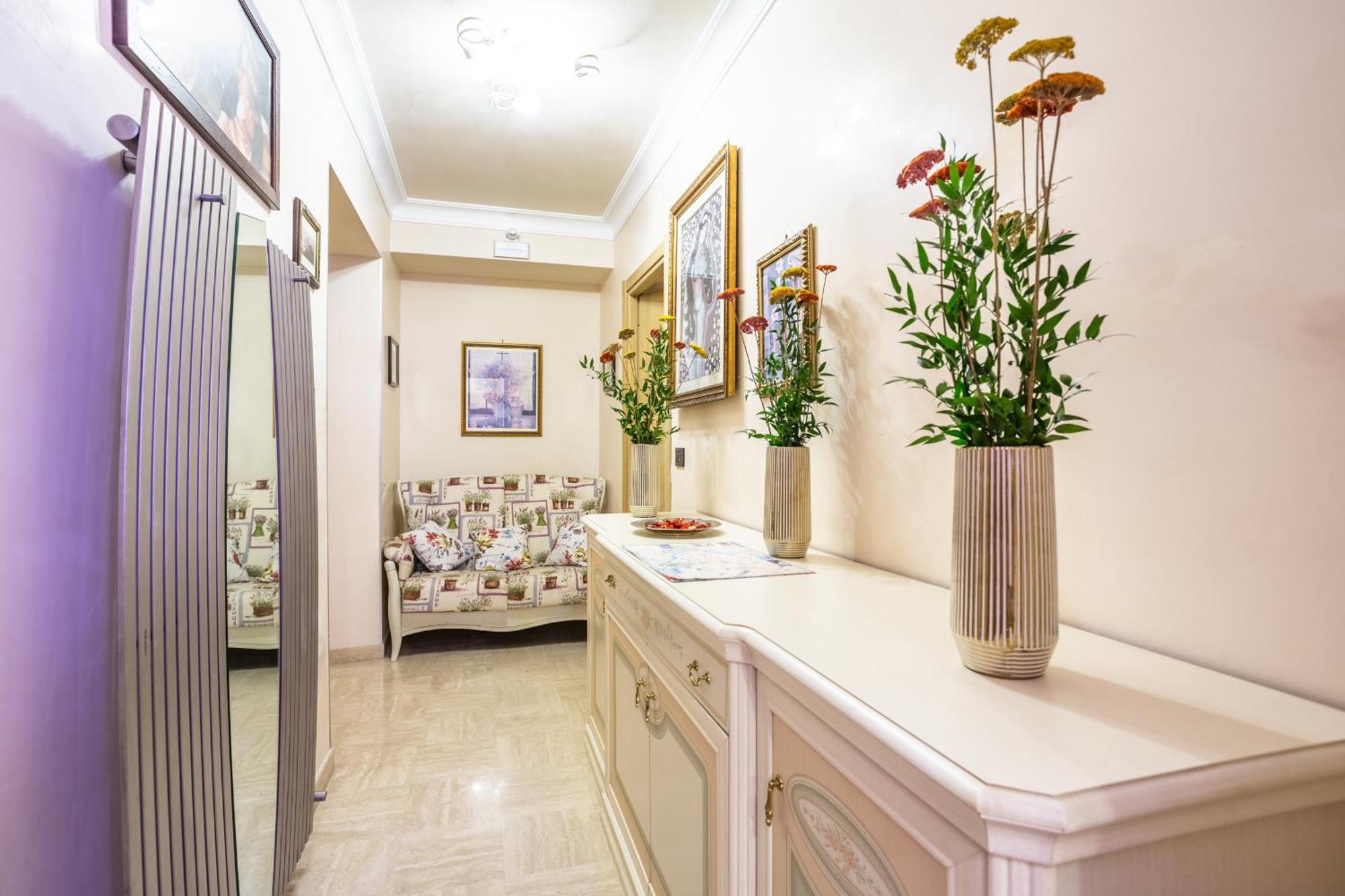 Luxury Opera Guest house