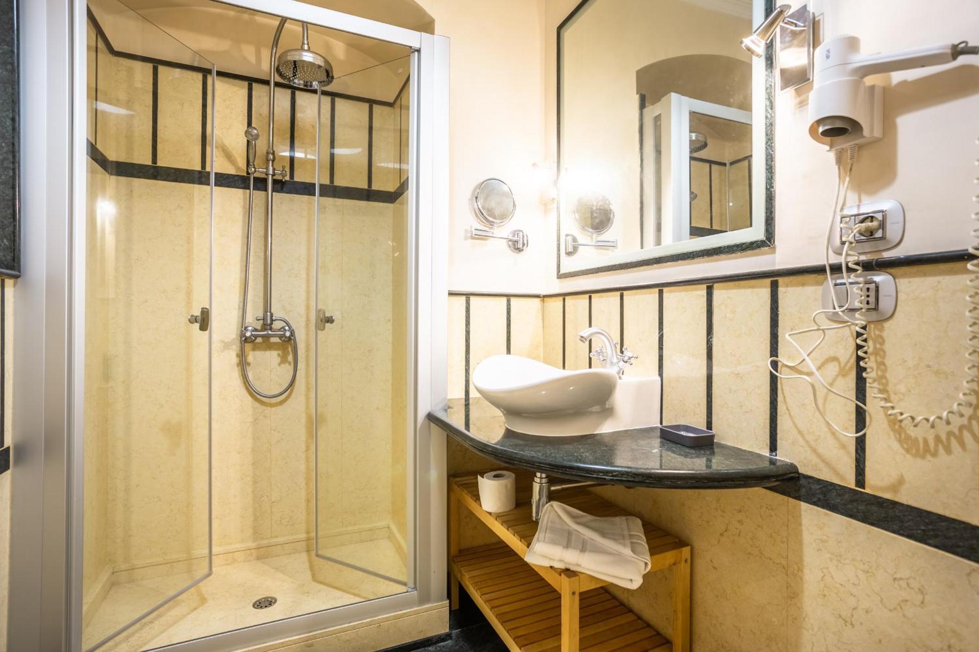 Luxury Opera Guest house Rome