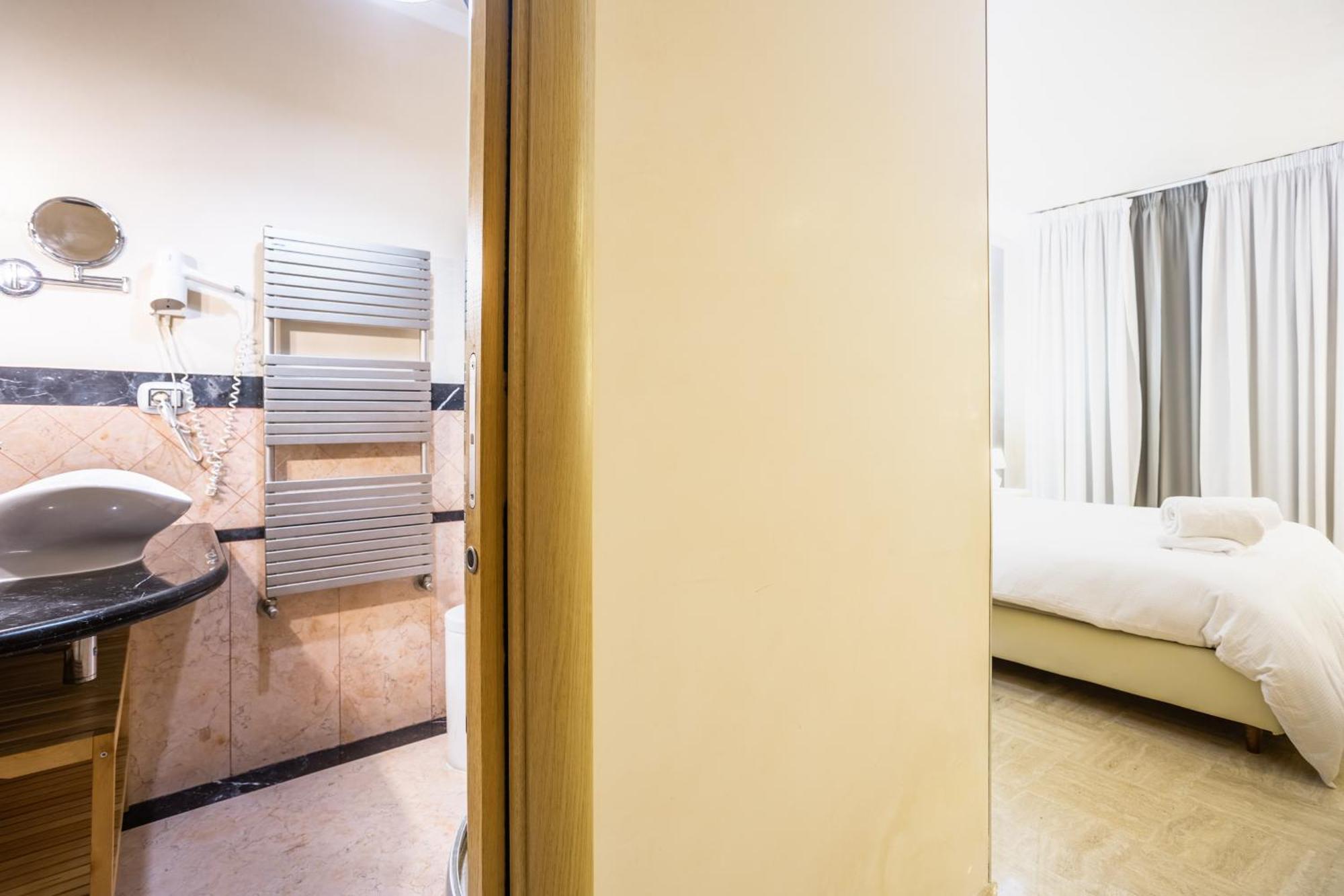 Luxury Opera Guest house
