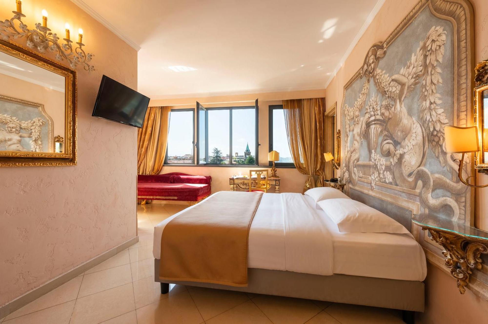 Romanico Palace Luxury &