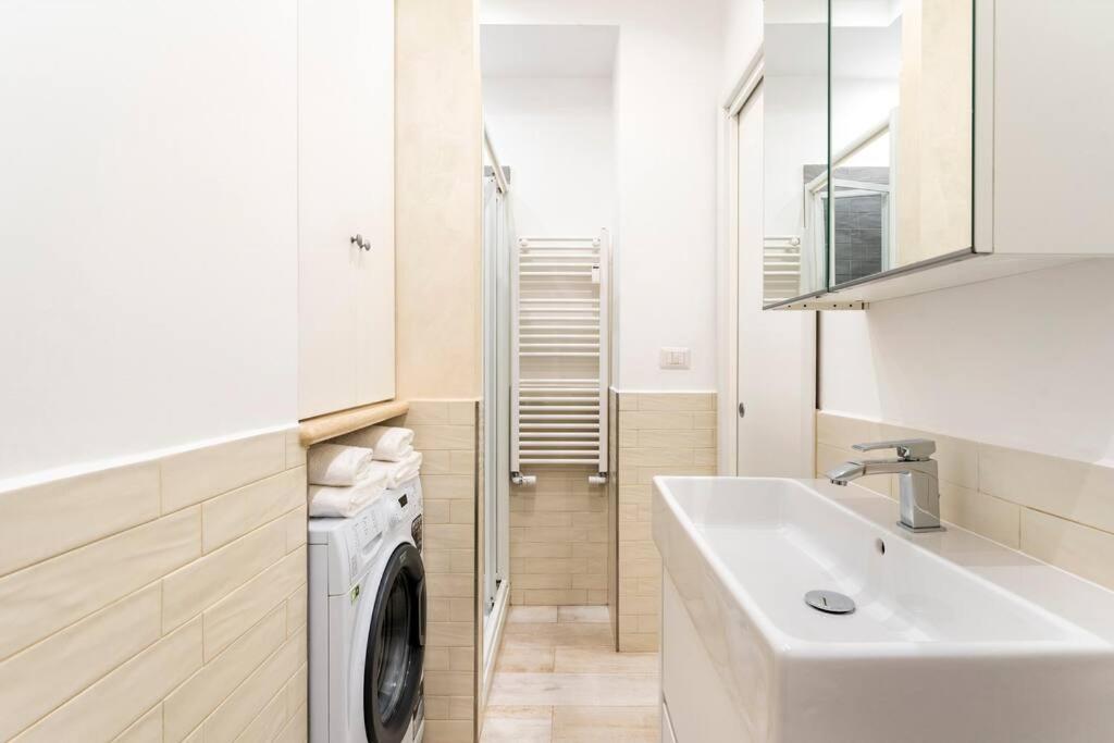 First Floor Apartment Rome