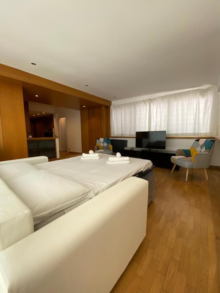 Giulio Cesare House Apartment