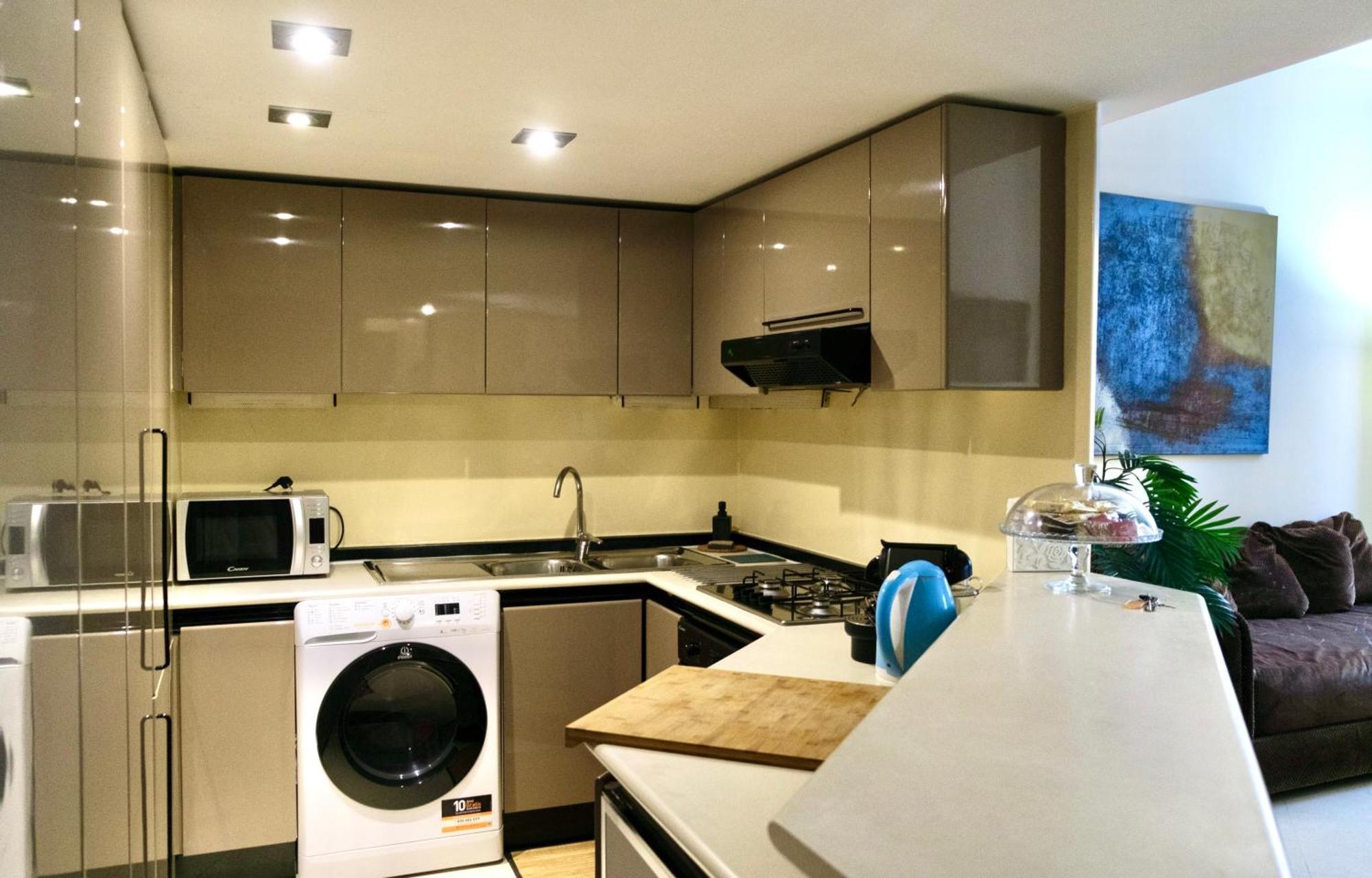 - Walk To Navona - Full Kitchen - Fast Wi-fi & A-c Apartment *