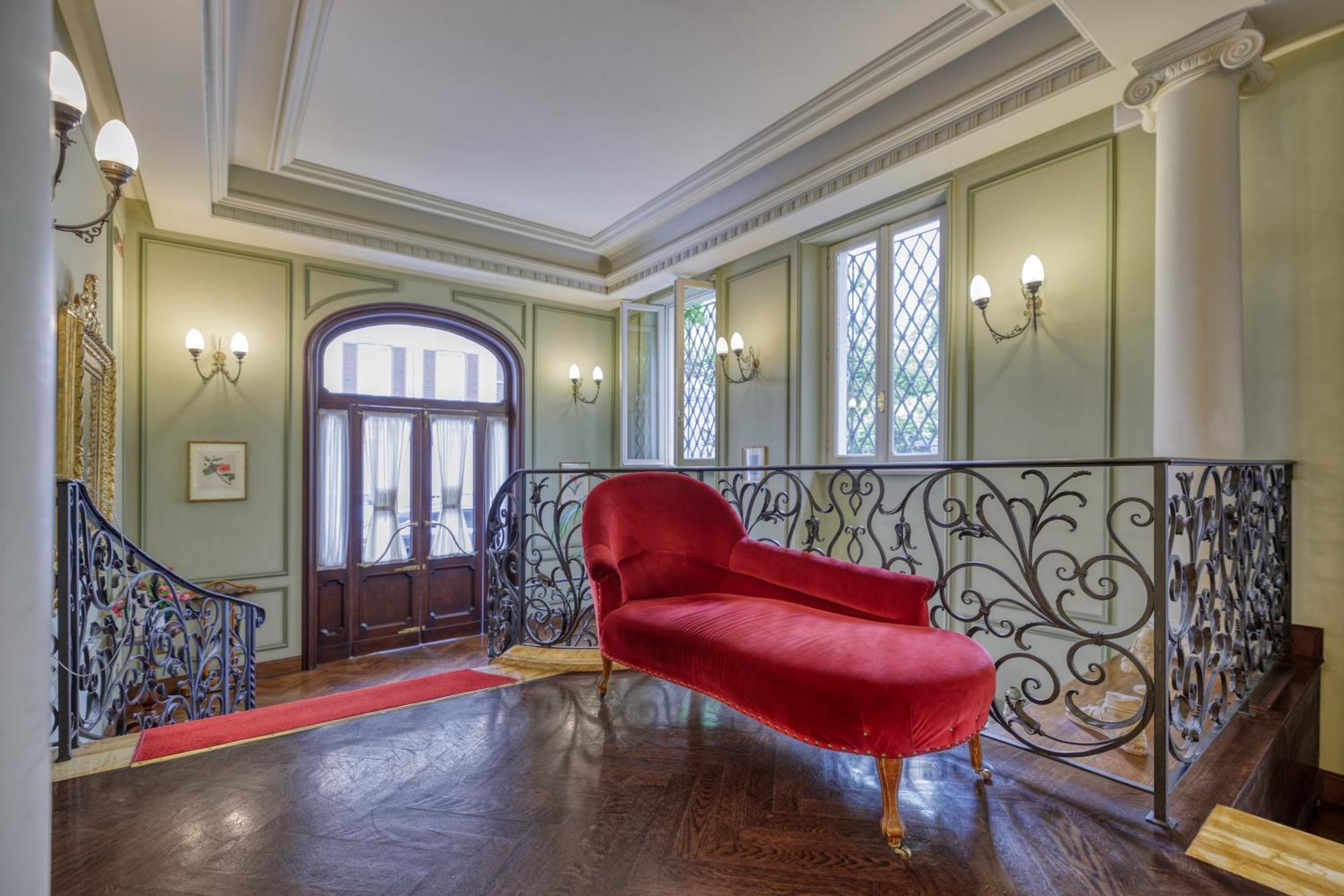 Locarno Hotel