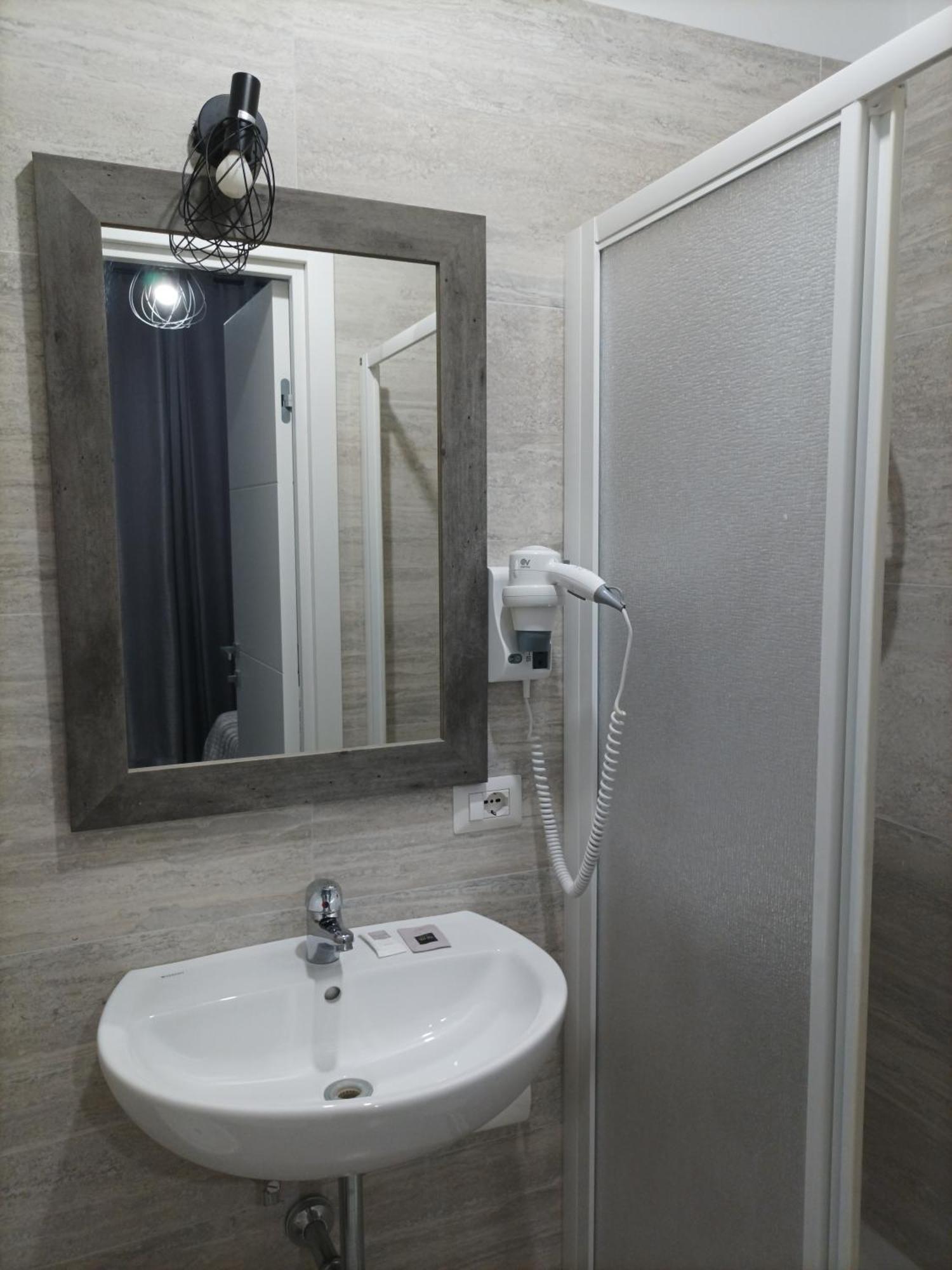 Angi Guest house