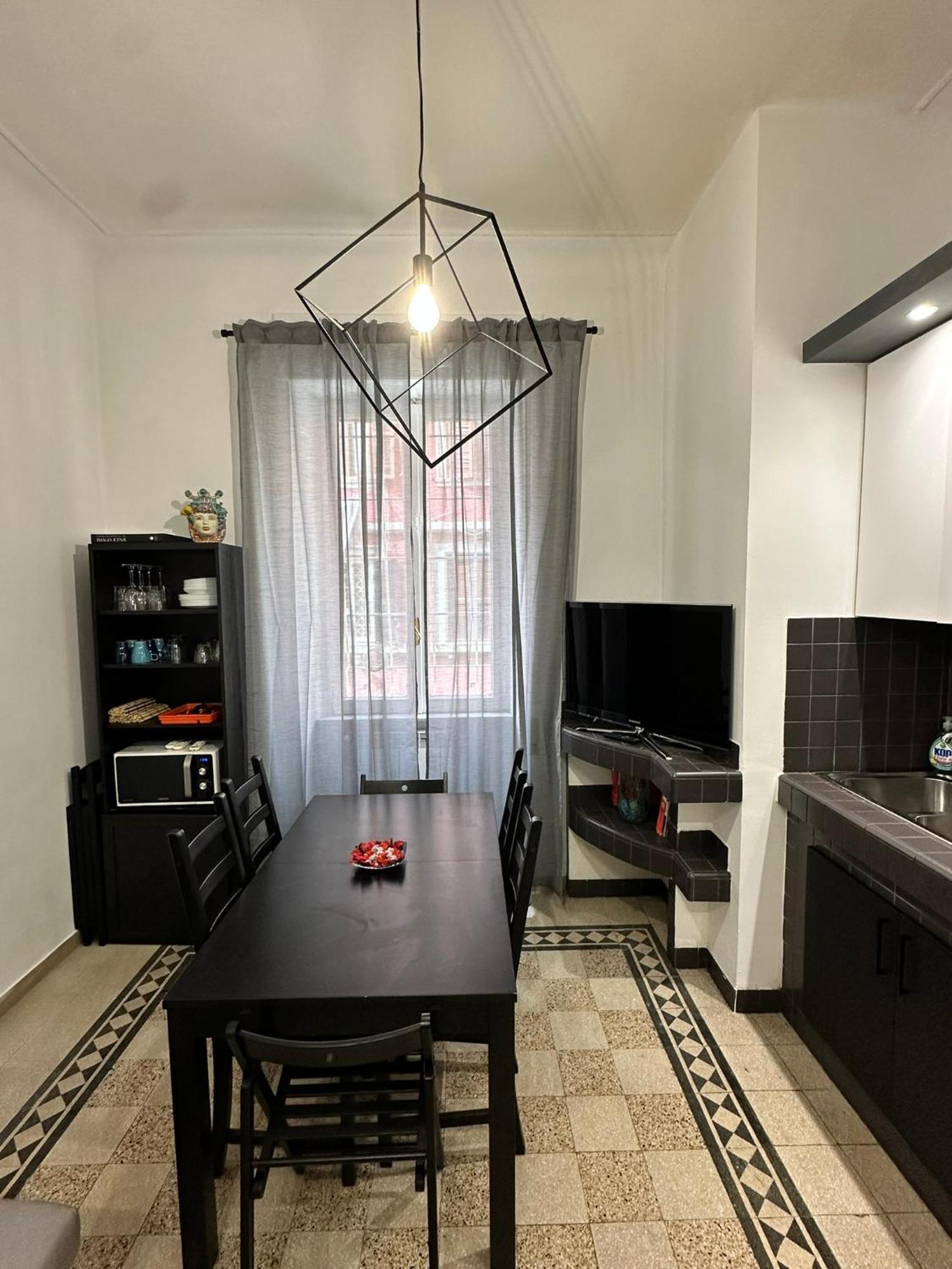 Jef Vaticano, Apartment Rome