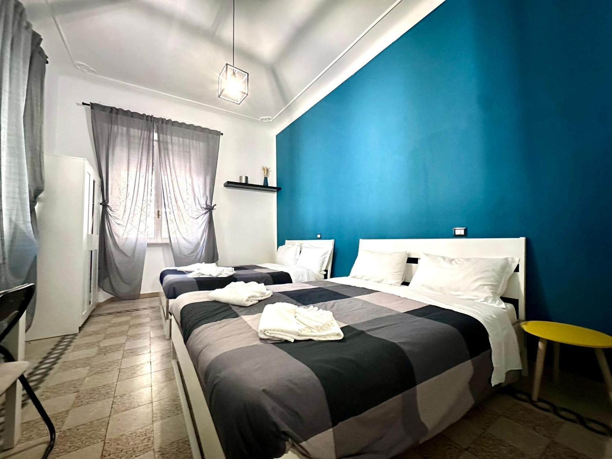 Jef Vaticano, Apartment Rome