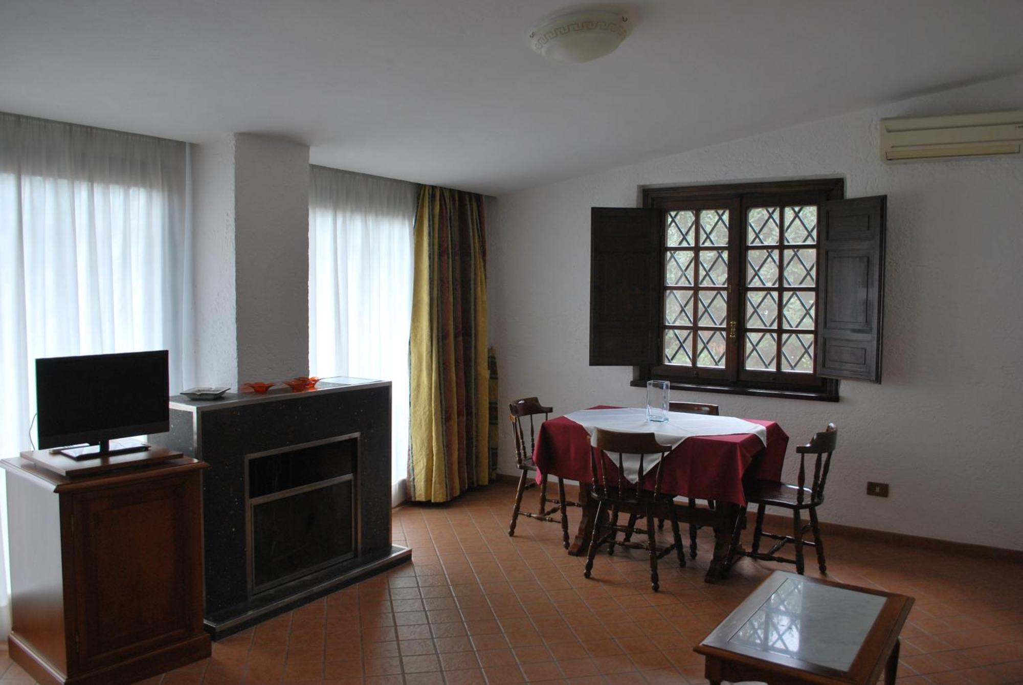 Aparthotel Casale Mostacciano Rome